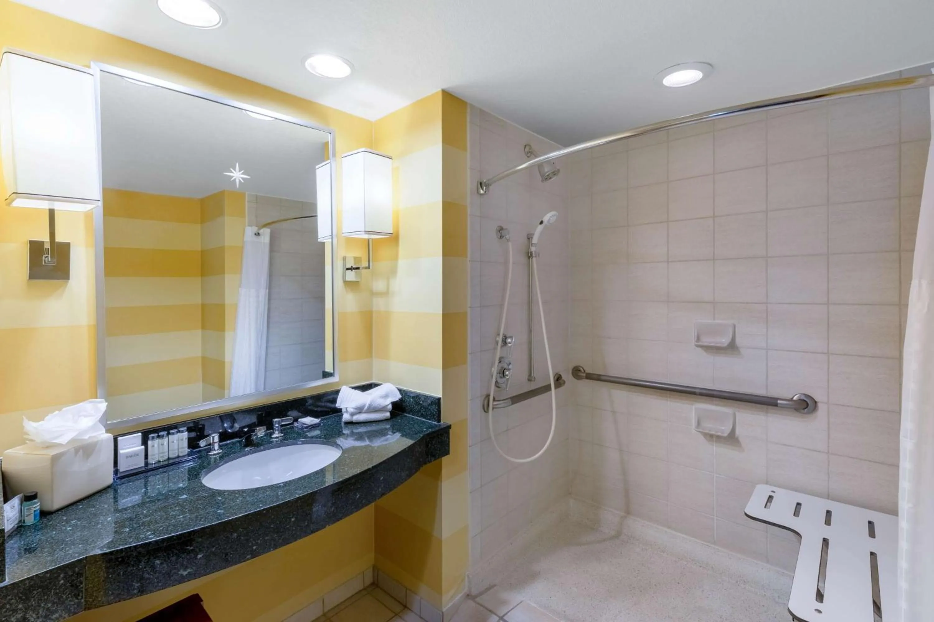 Shower in Wyndham Grand Oklahoma City Downtown