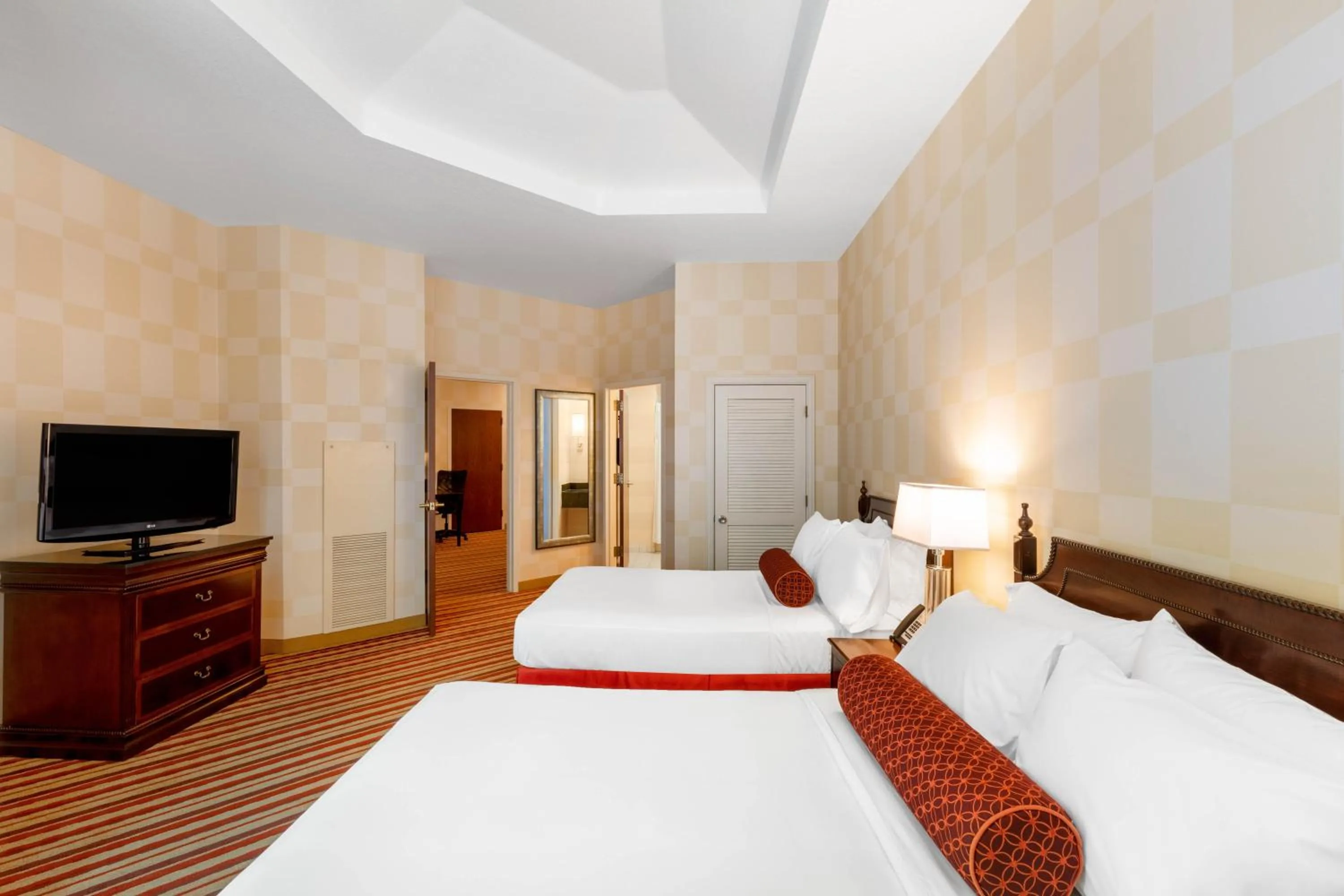 Bedroom, Bed in Wyndham Grand Oklahoma City Downtown