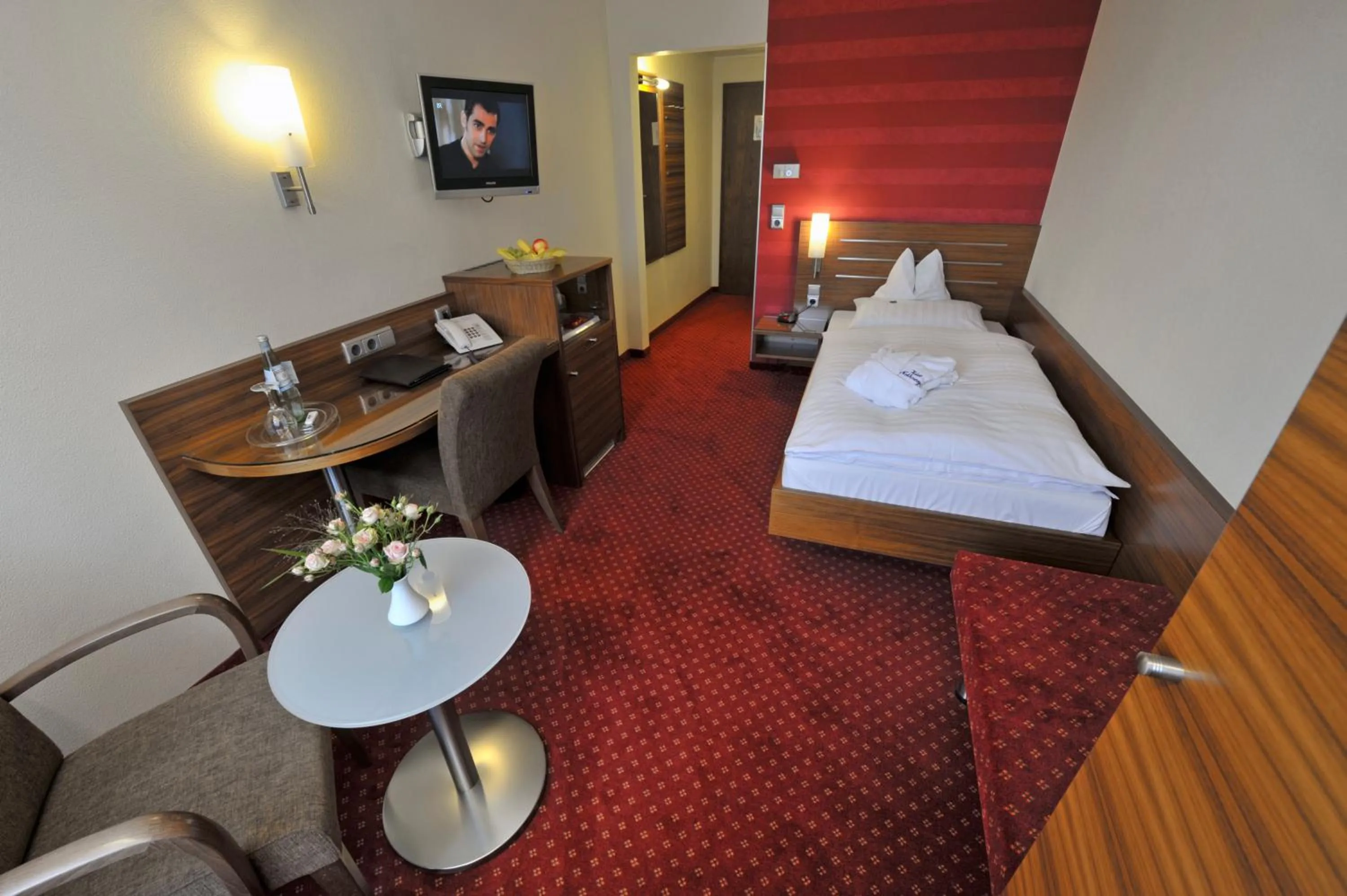 Photo of the whole room, Bed in Hotel Nothnagel