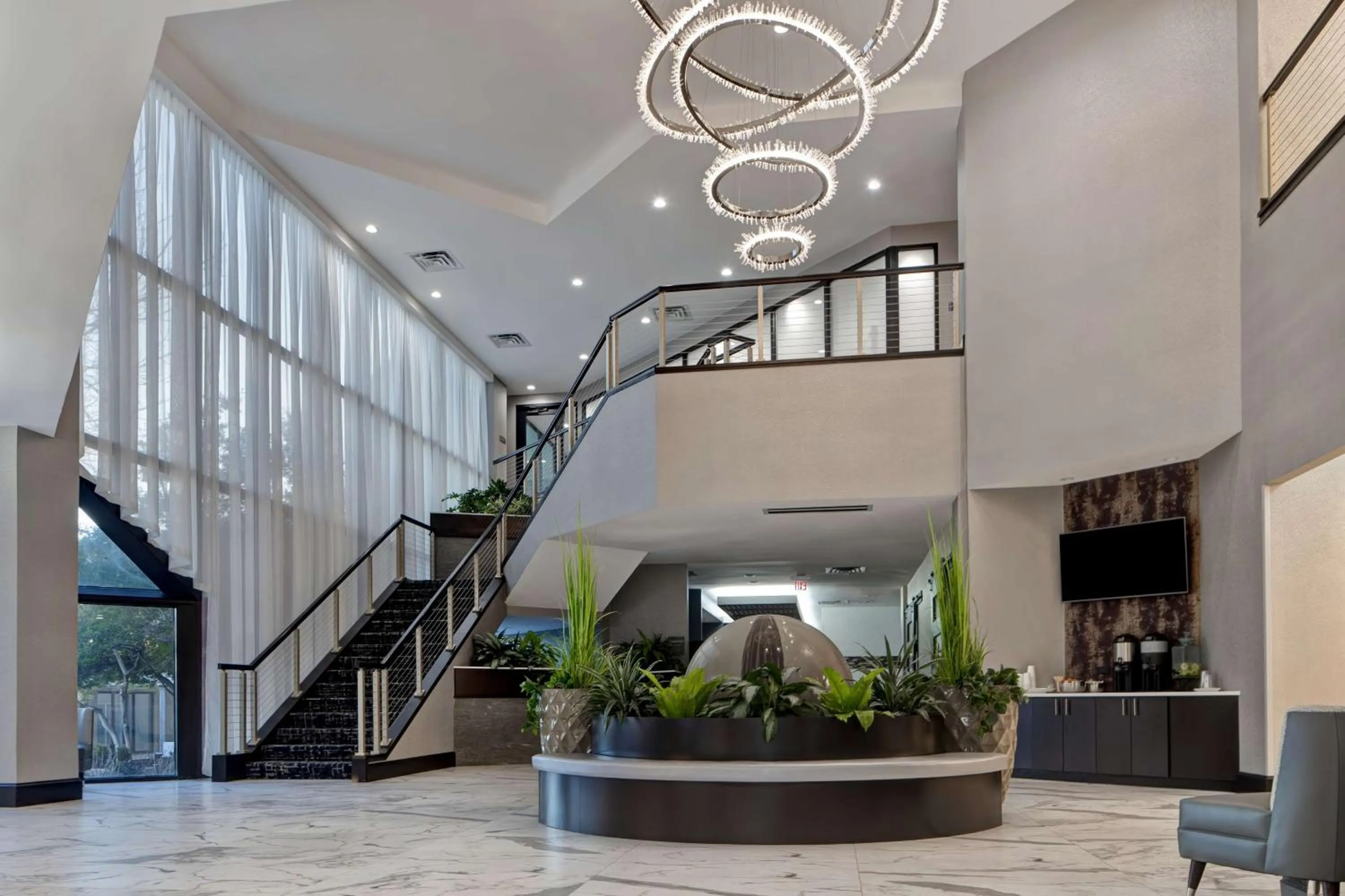 Lobby or reception in Embassy Suites By Hilton Oklahoma City Northwest