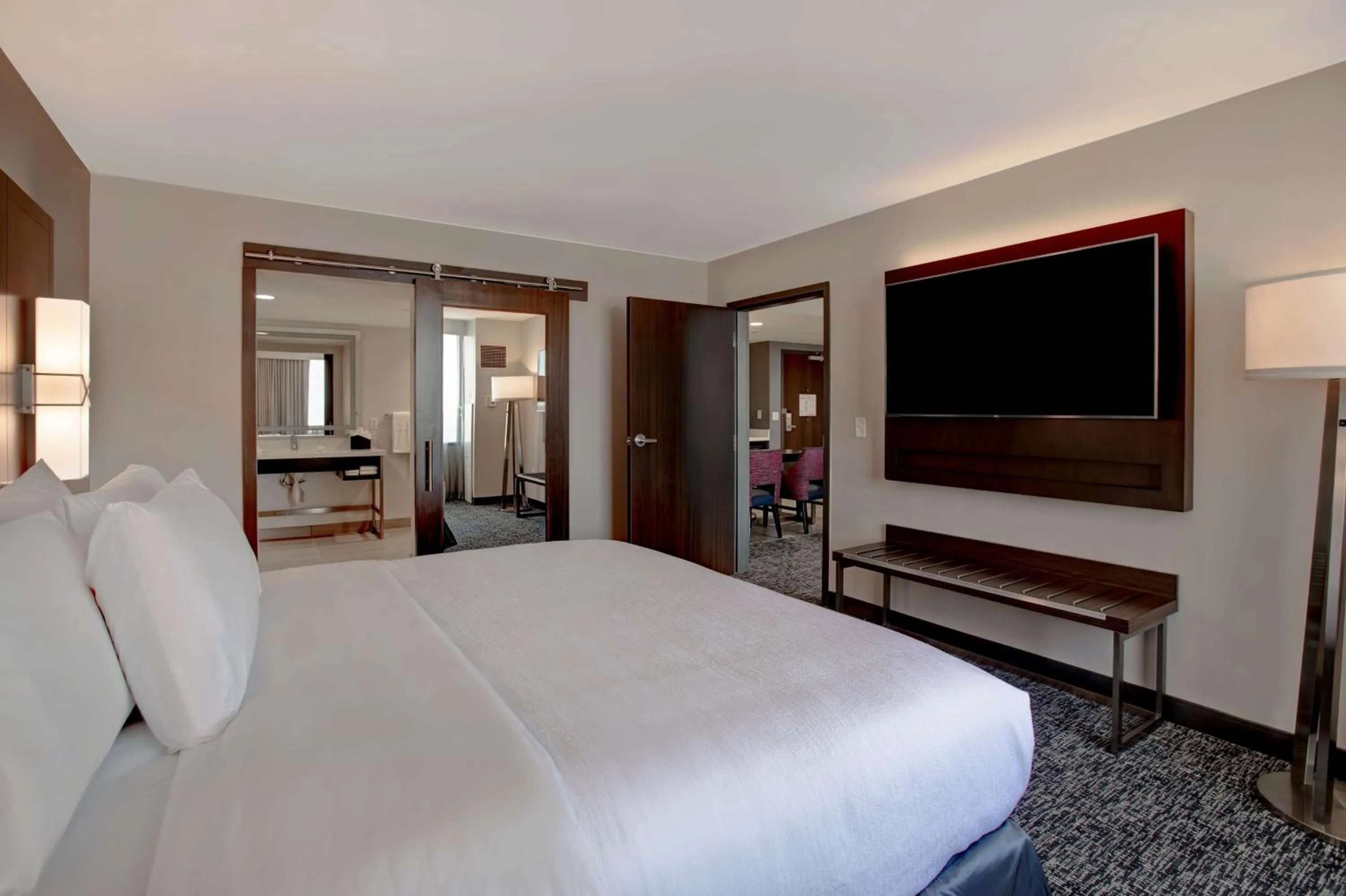 Bed in Embassy Suites By Hilton Oklahoma City Northwest