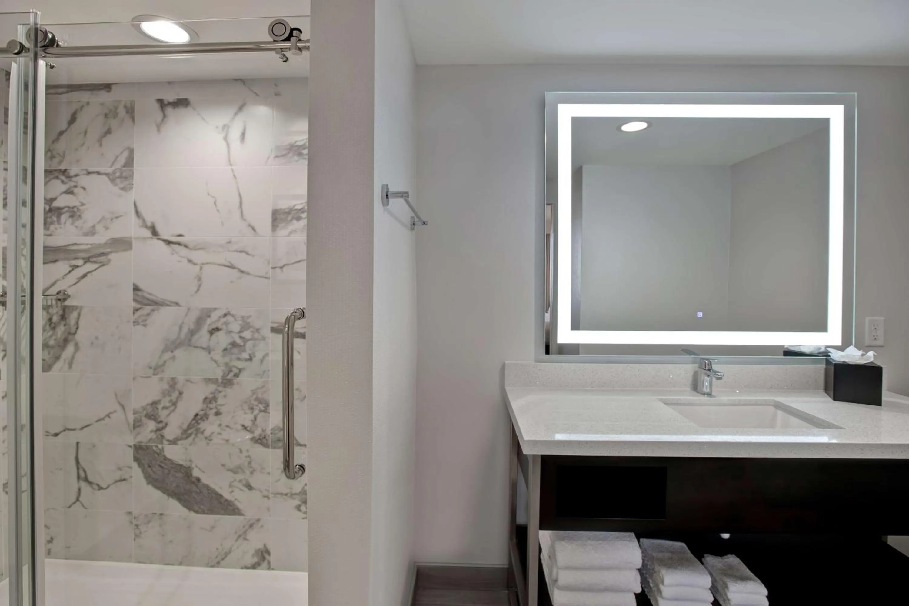 Bathroom in Embassy Suites By Hilton Oklahoma City Northwest