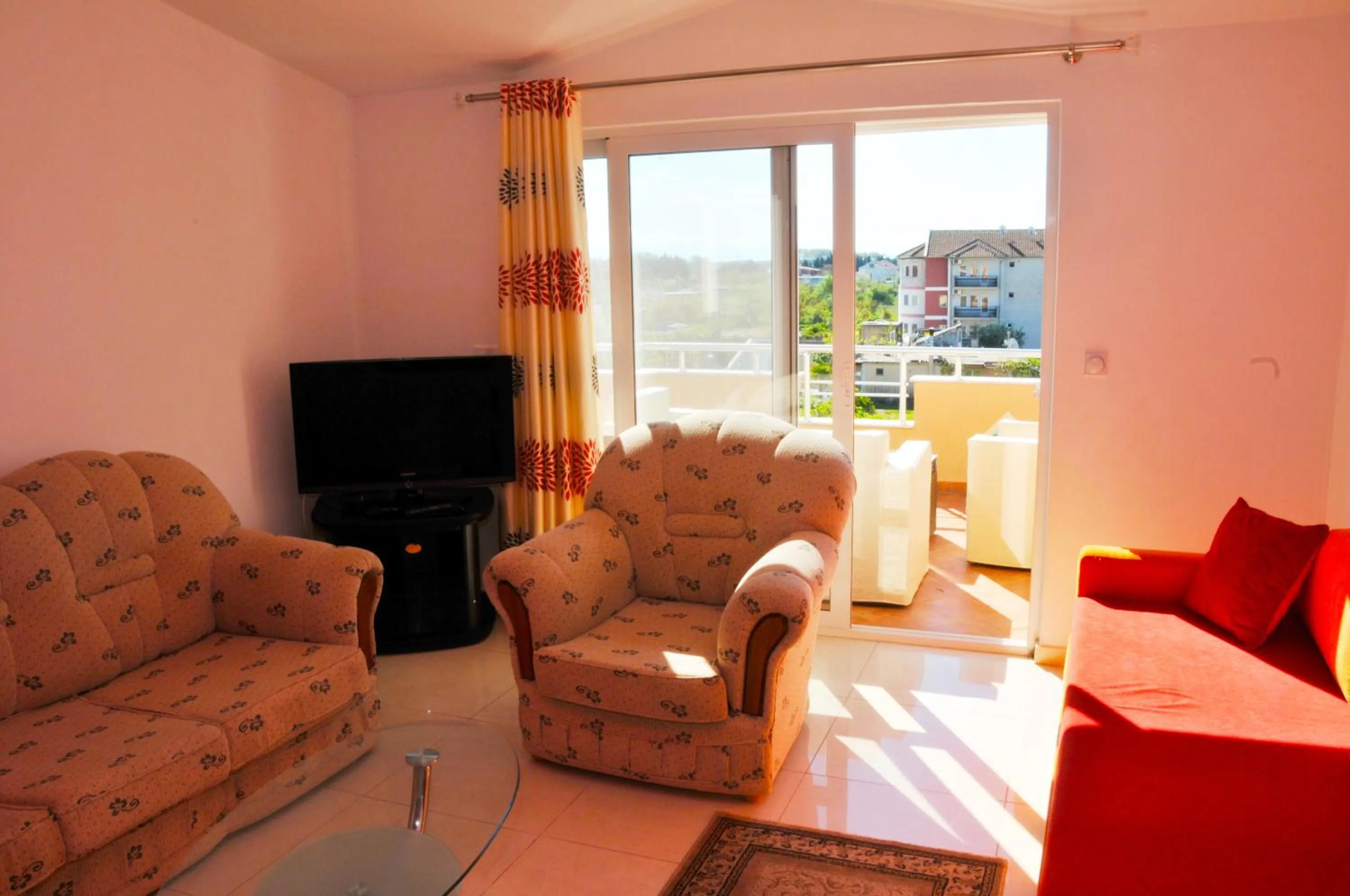 Photo of the whole room in Aparthotel Villa Primafila