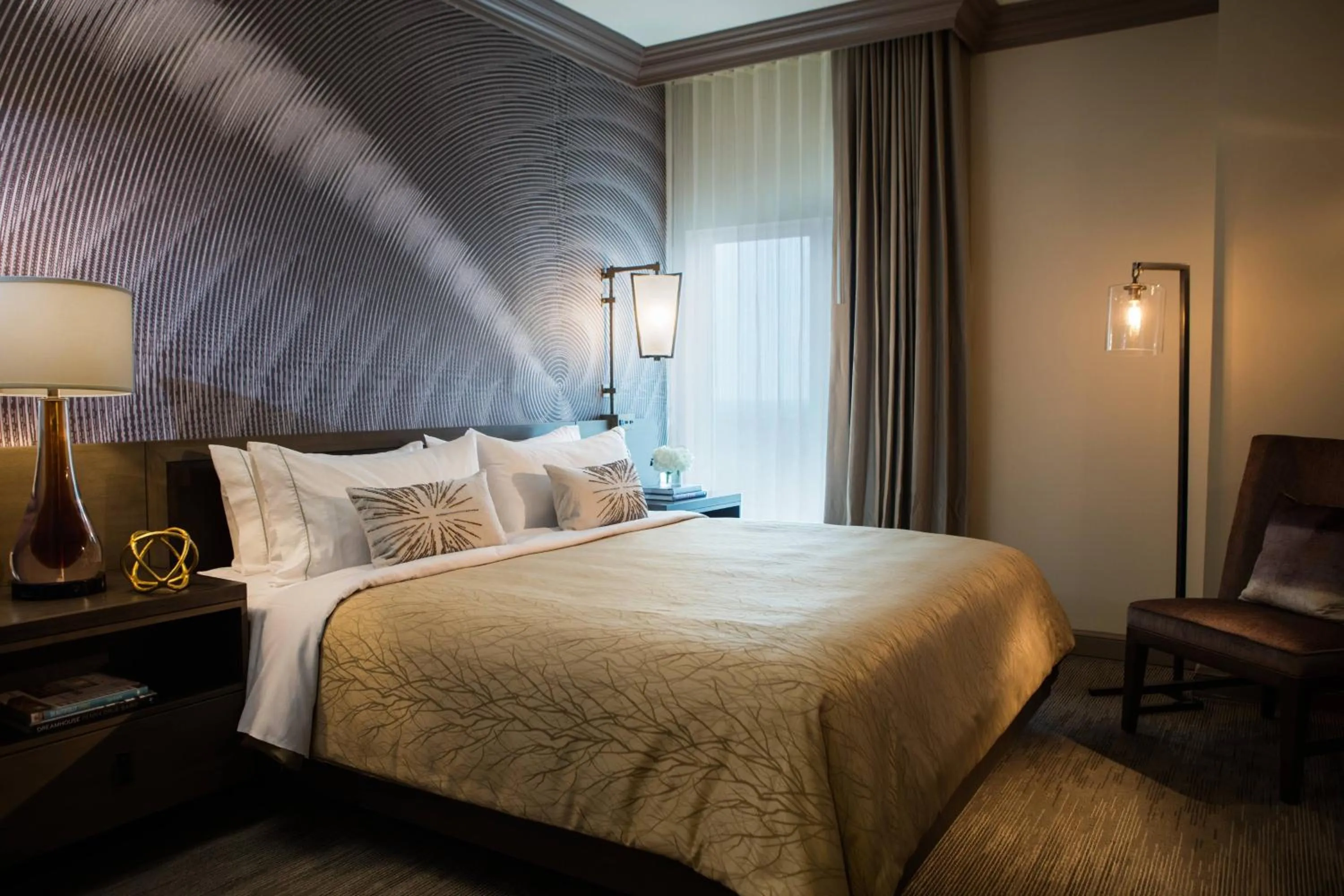 Bedroom, Bed in Renaissance Waterford Oklahoma City Hotel