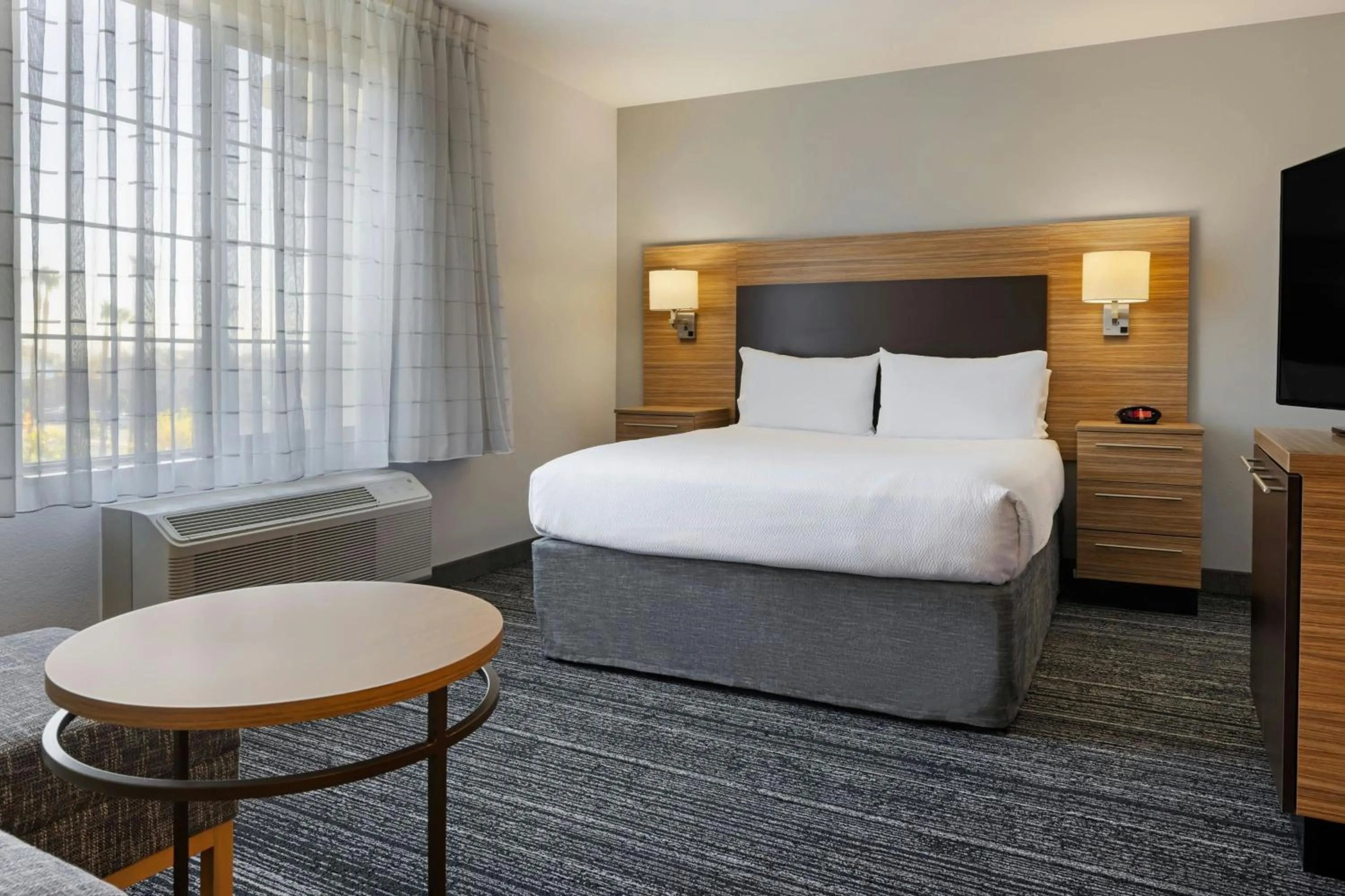 Photo of the whole room, Bed in TownePlace Suites by Marriott Ontario Airport