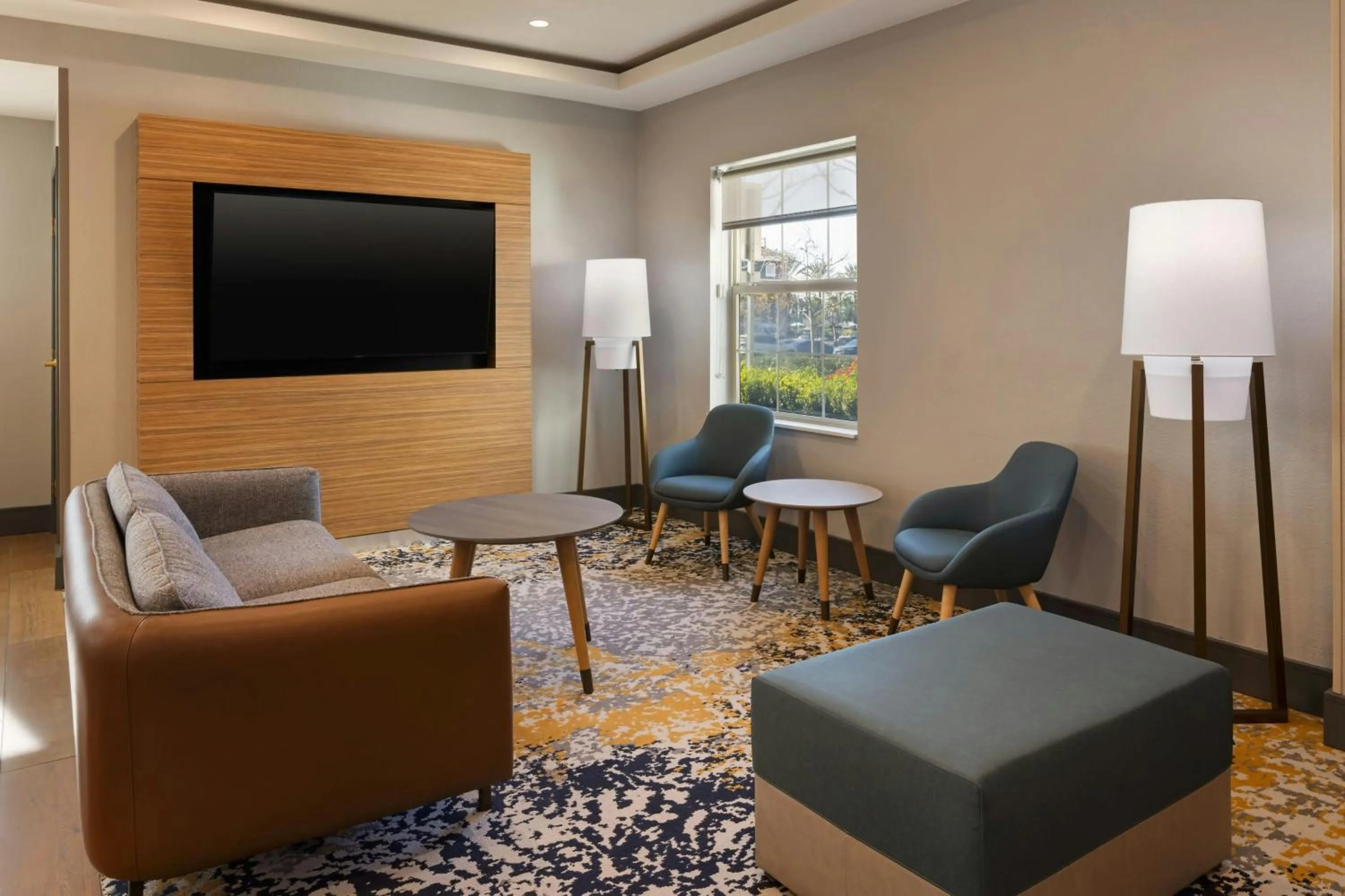 Lobby or reception in TownePlace Suites by Marriott Ontario Airport