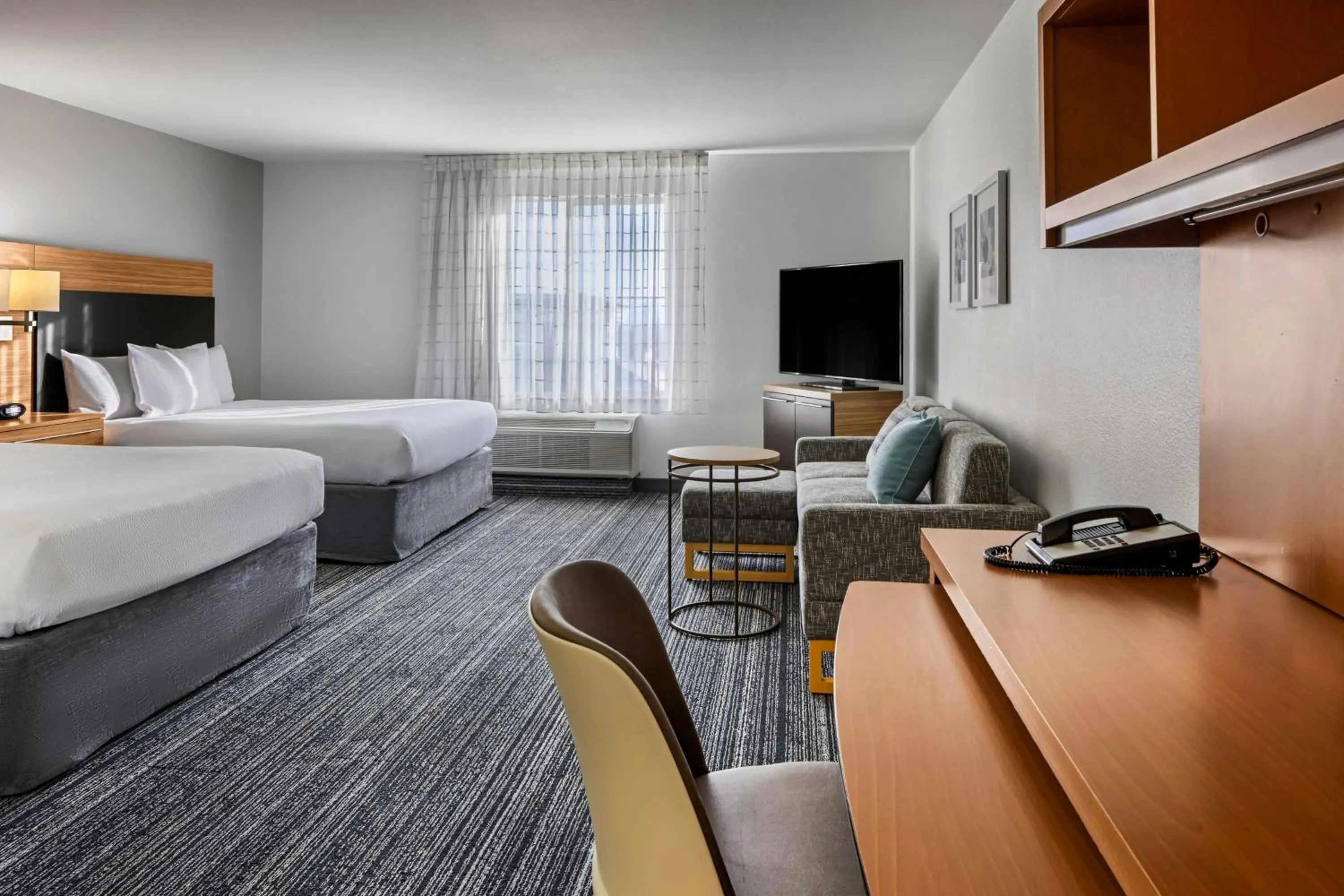 Bedroom, Bed in TownePlace Suites by Marriott Ontario Airport