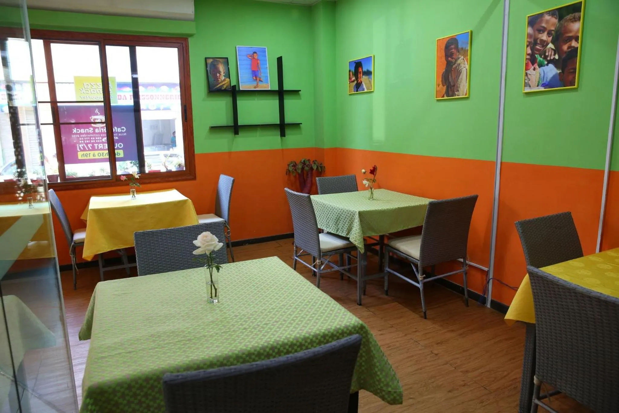 Seating area in Hotel Cristal Madagascar