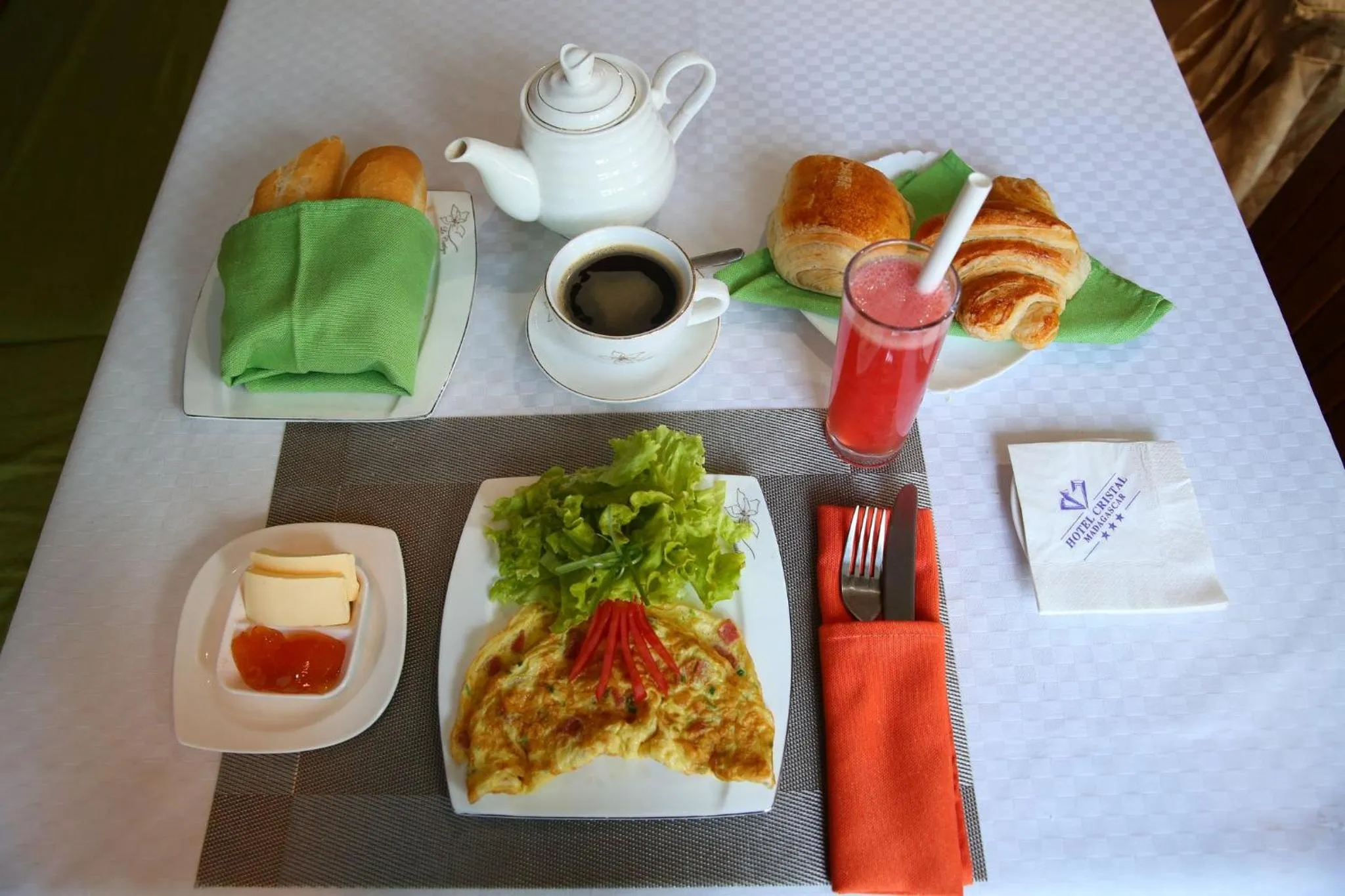 Continental breakfast in Hotel Cristal Madagascar