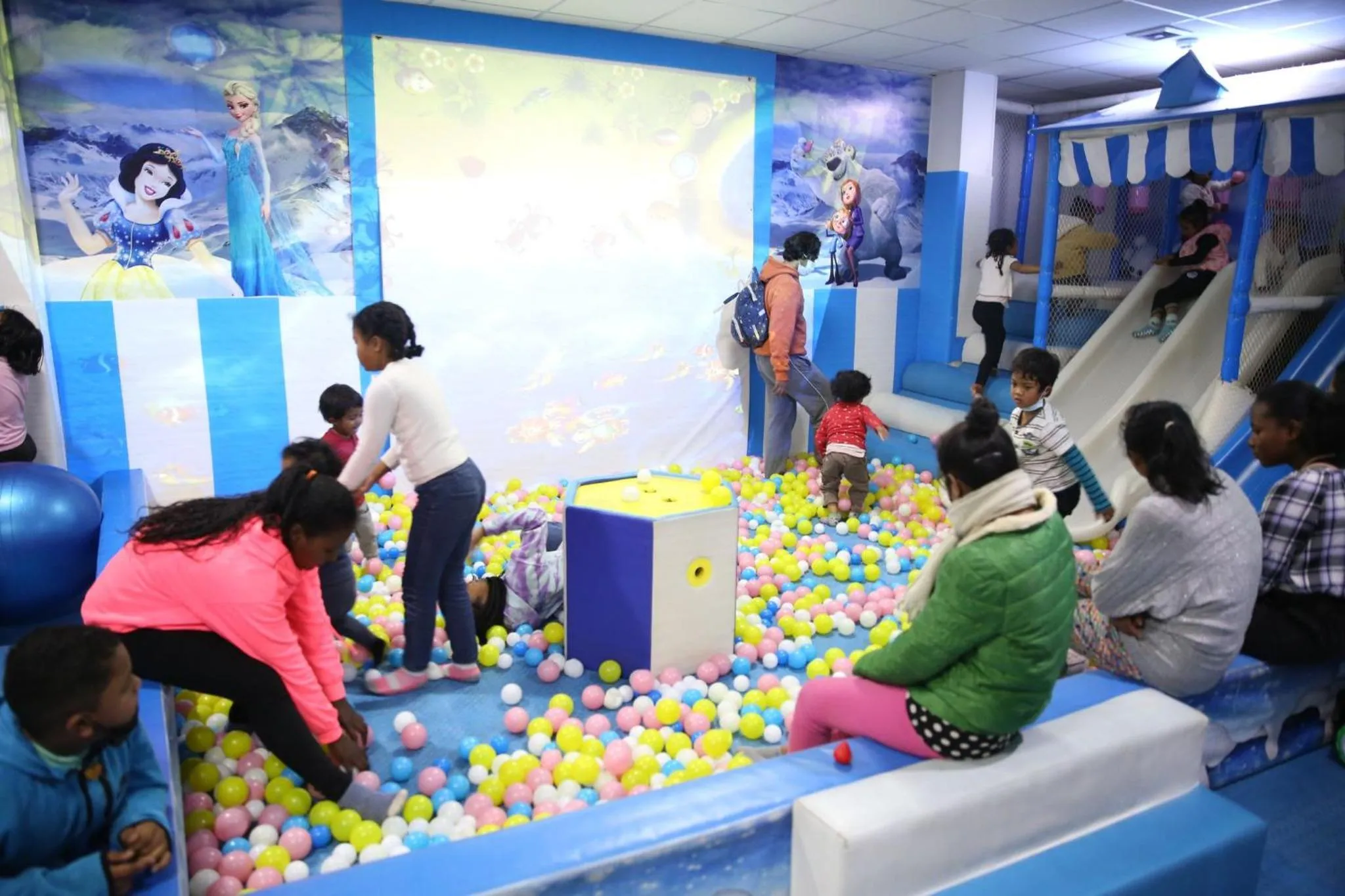Children play ground in Hotel Cristal Madagascar