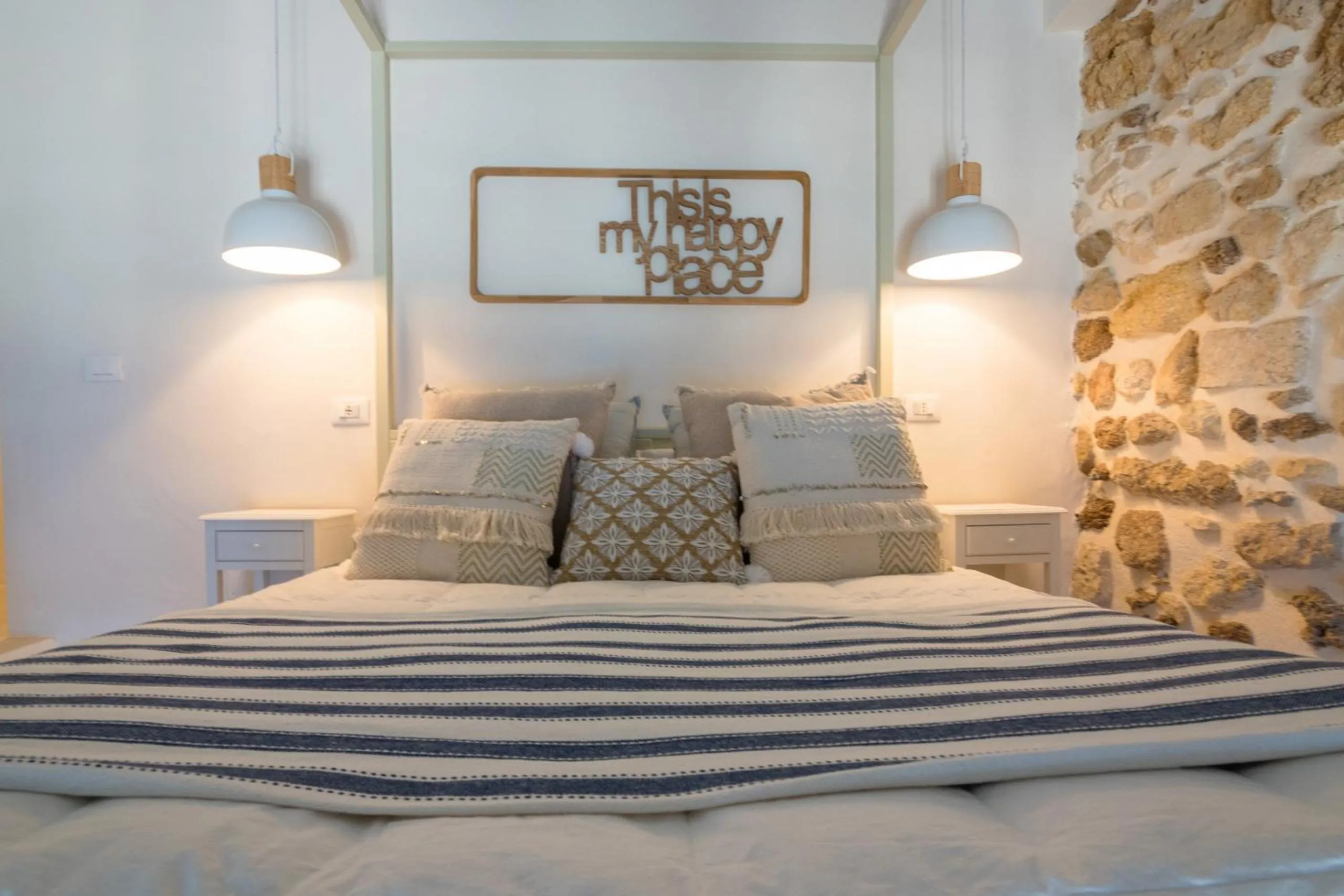 Bed in Veronique by Dimore in Sicily