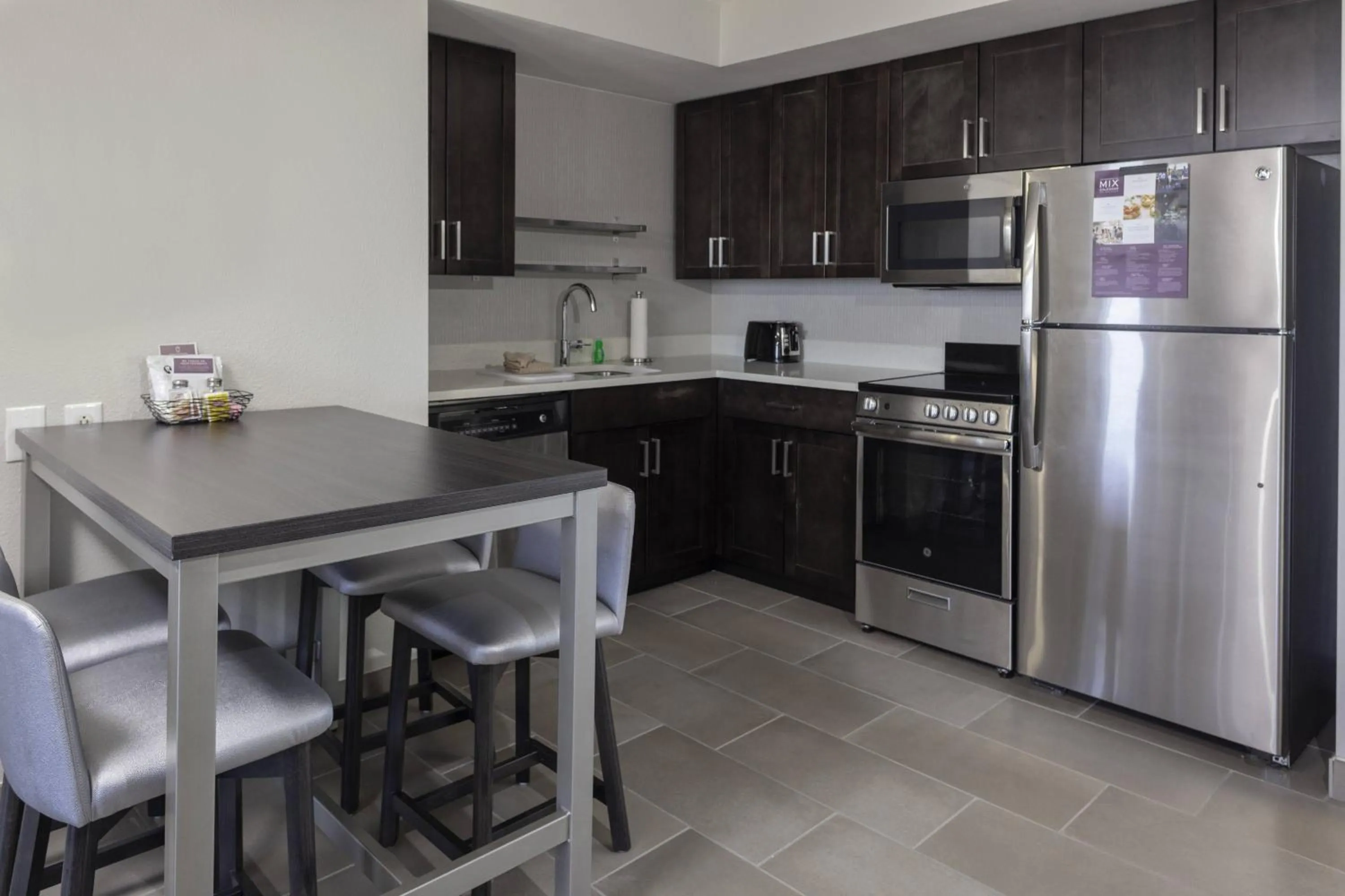 Kitchen or kitchenette in Residence Inn By Marriott Virginia Beach Oceanfront