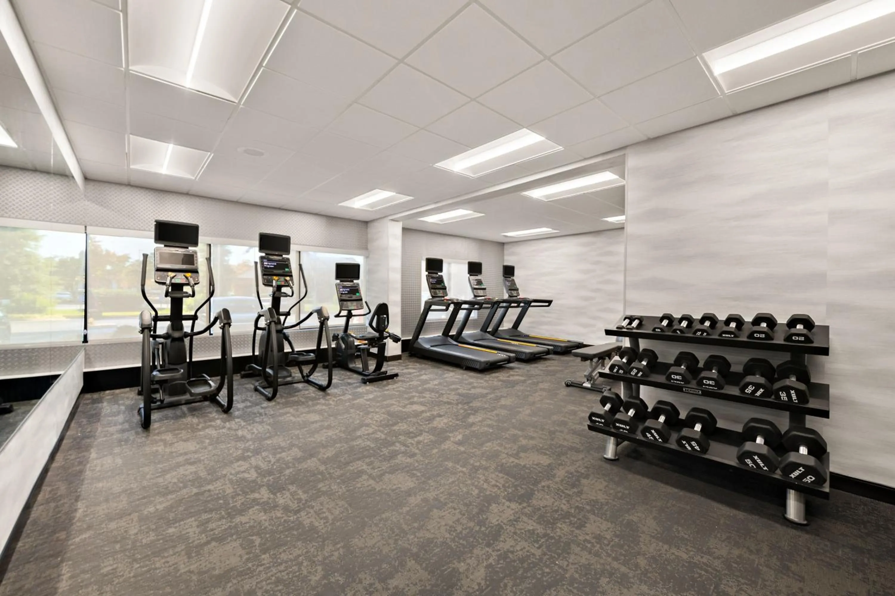 Fitness centre/facilities in Fairfield by Marriott Chesapeake