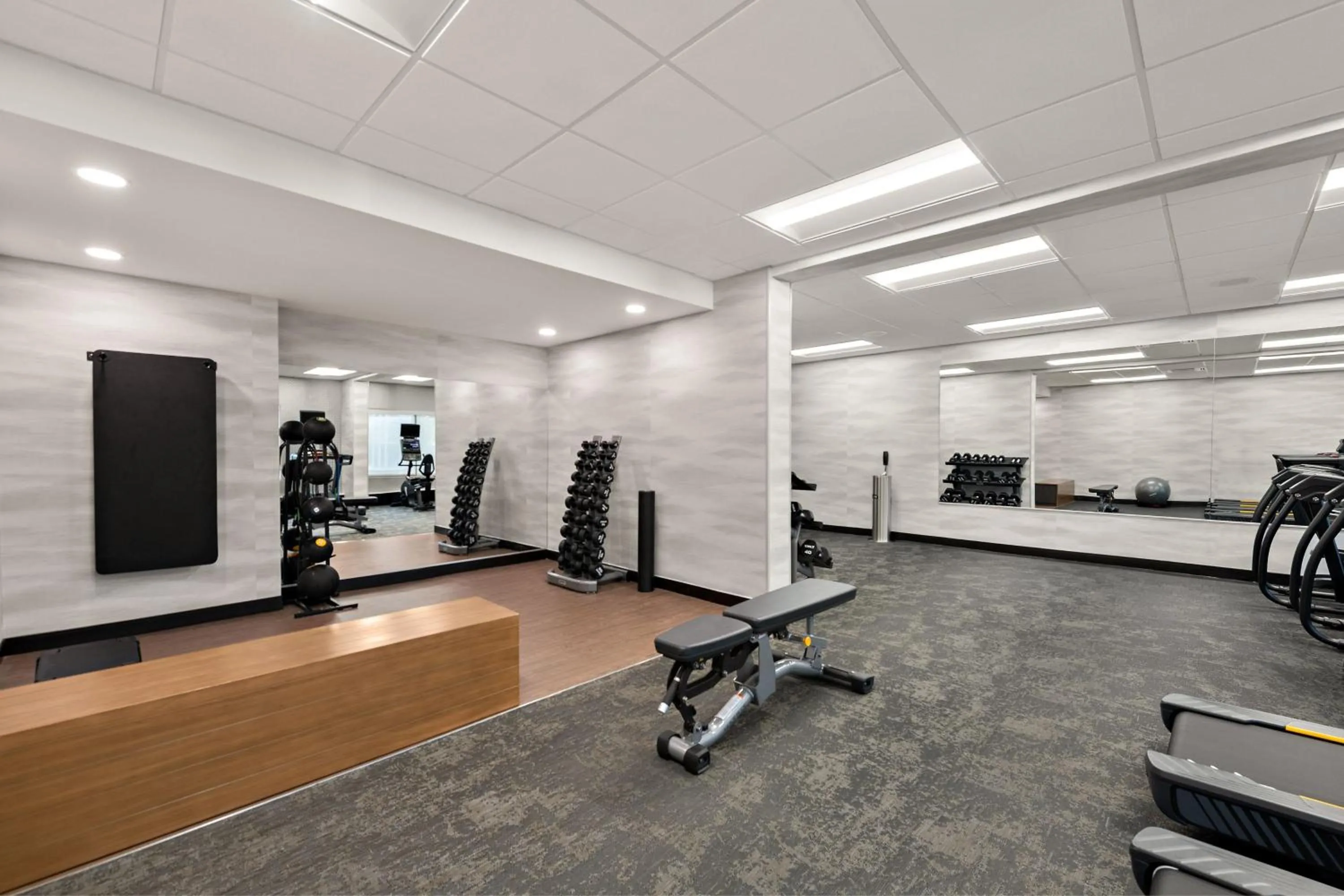 Fitness centre/facilities in Fairfield by Marriott Chesapeake