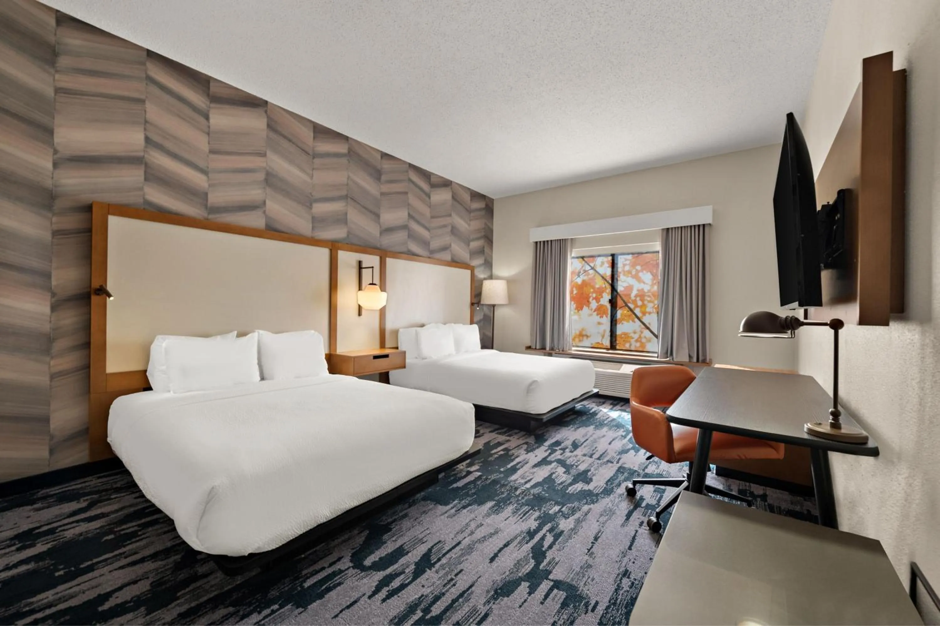 Photo of the whole room, Bed in Fairfield by Marriott Chesapeake