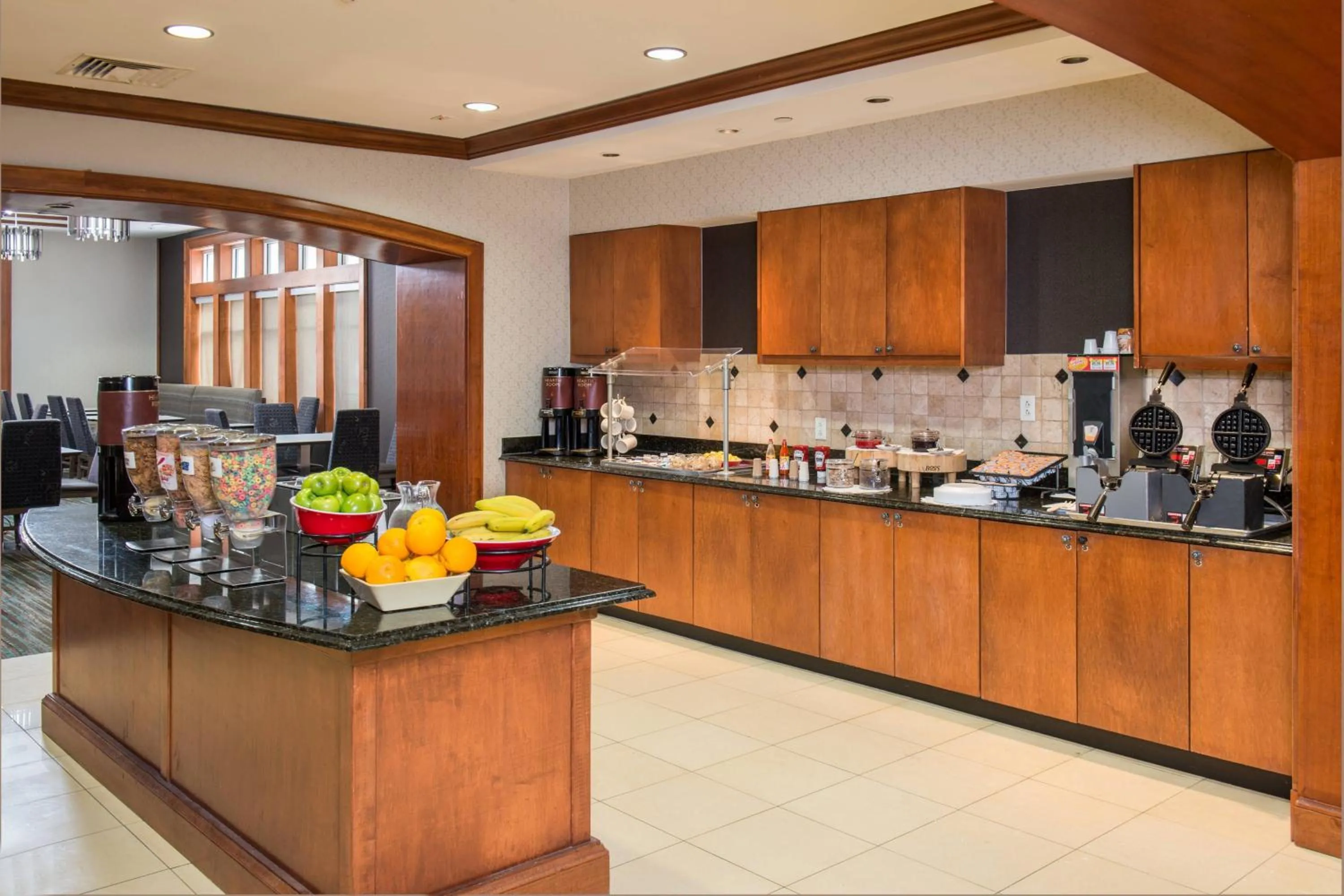 Breakfast in Residence Inn by Marriott Chesapeake Greenbrier