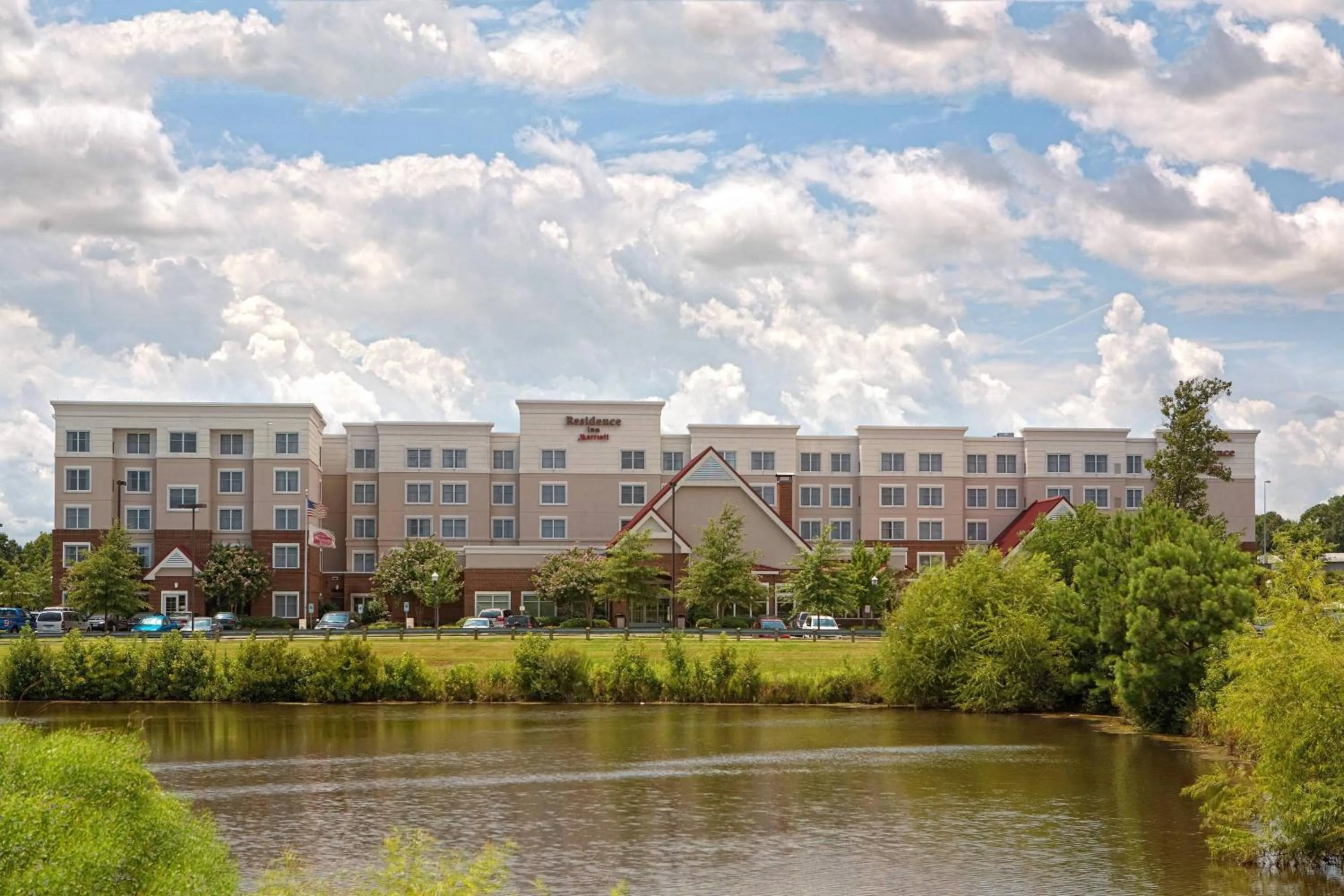 Property building in Residence Inn by Marriott Chesapeake Greenbrier