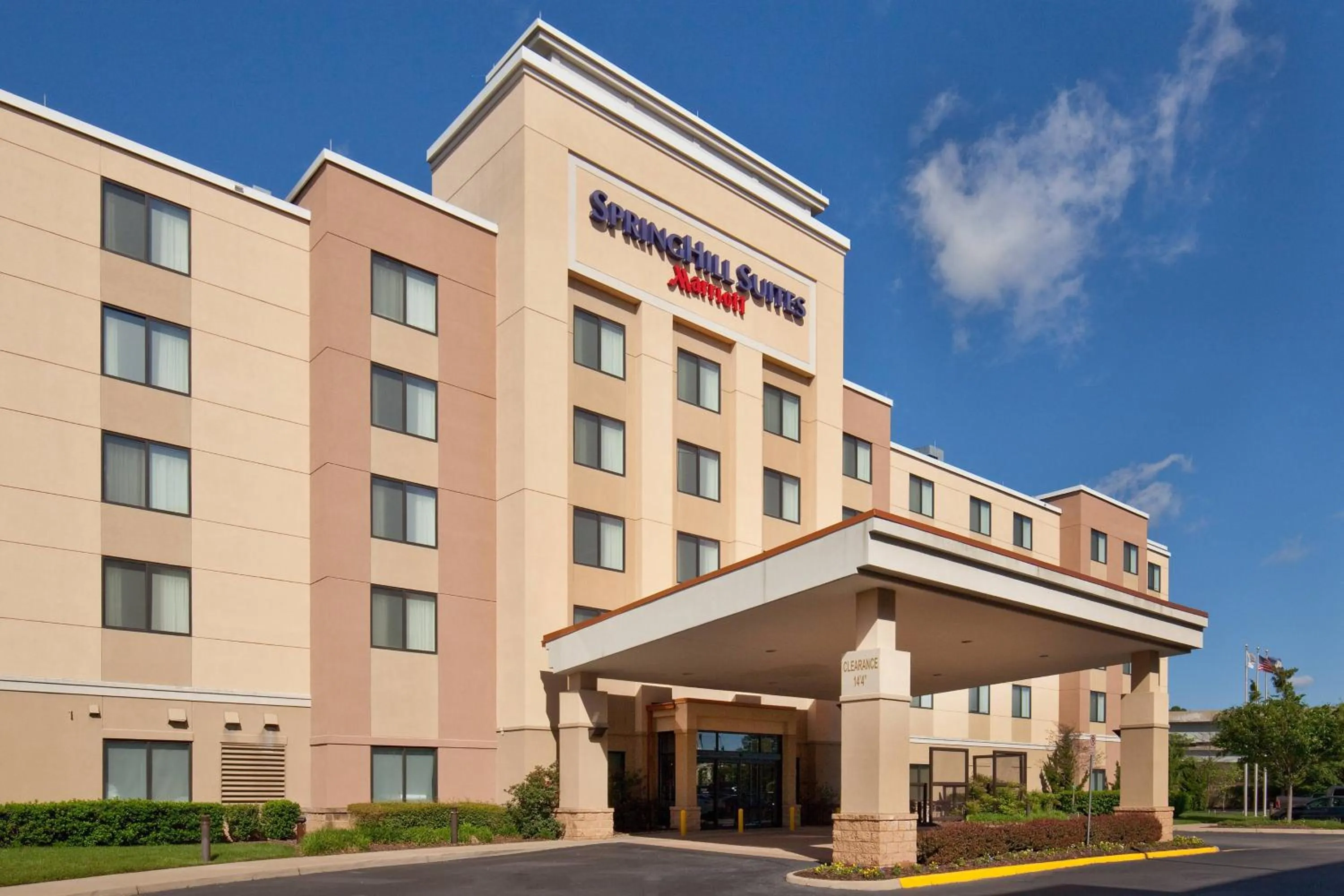 Property building in SpringHill Suites Chesapeake Greenbrier