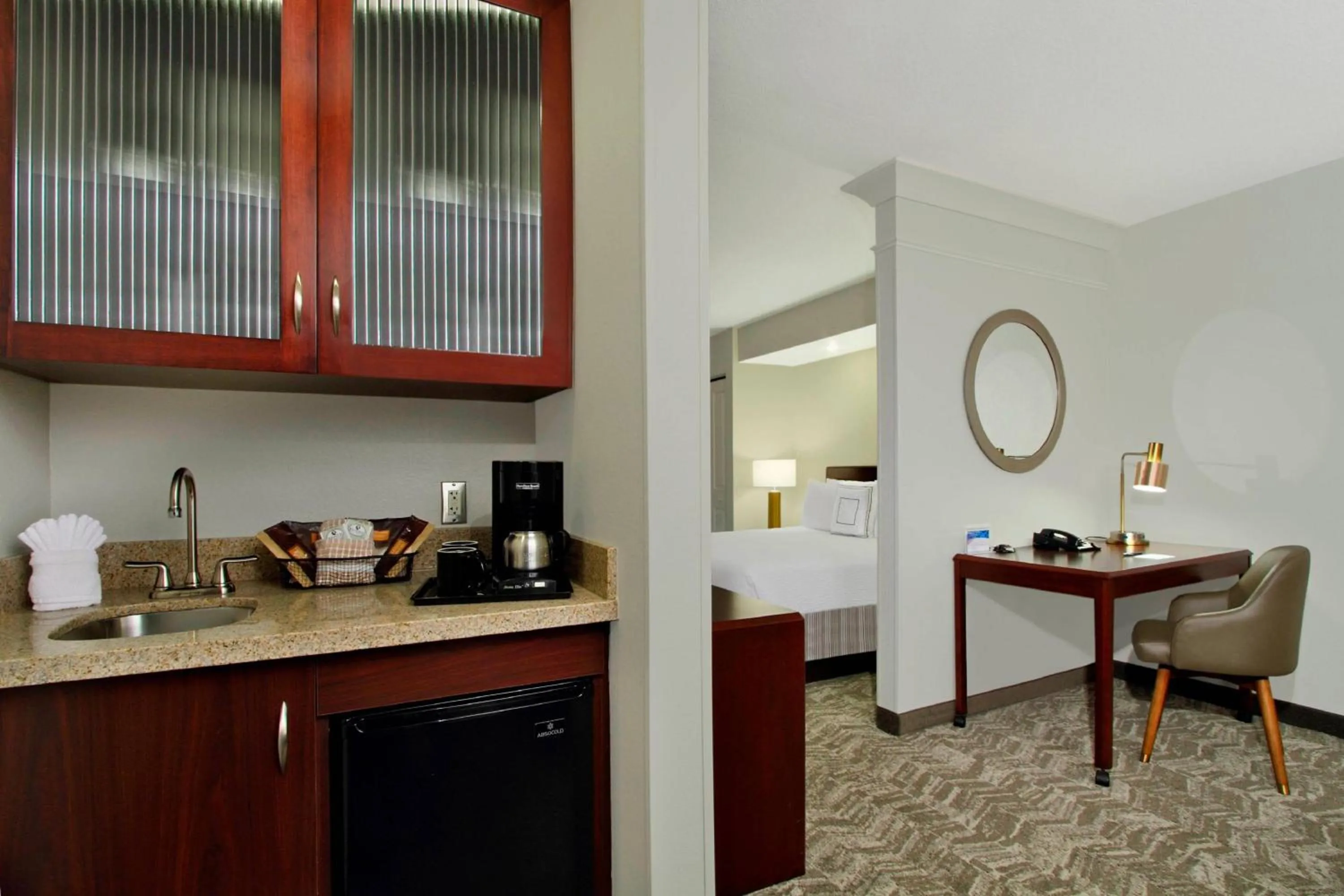 Kitchen or kitchenette in SpringHill Suites Chesapeake Greenbrier