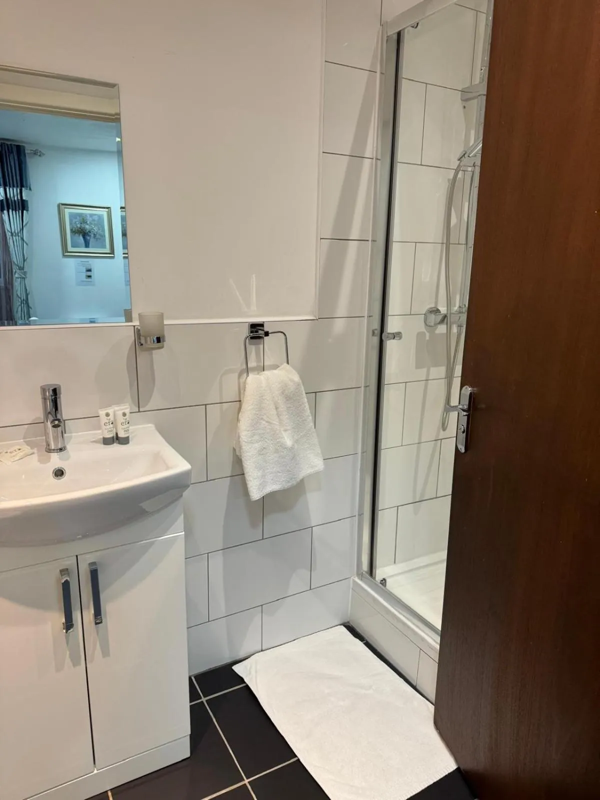 Bathroom in Abbey Hotel