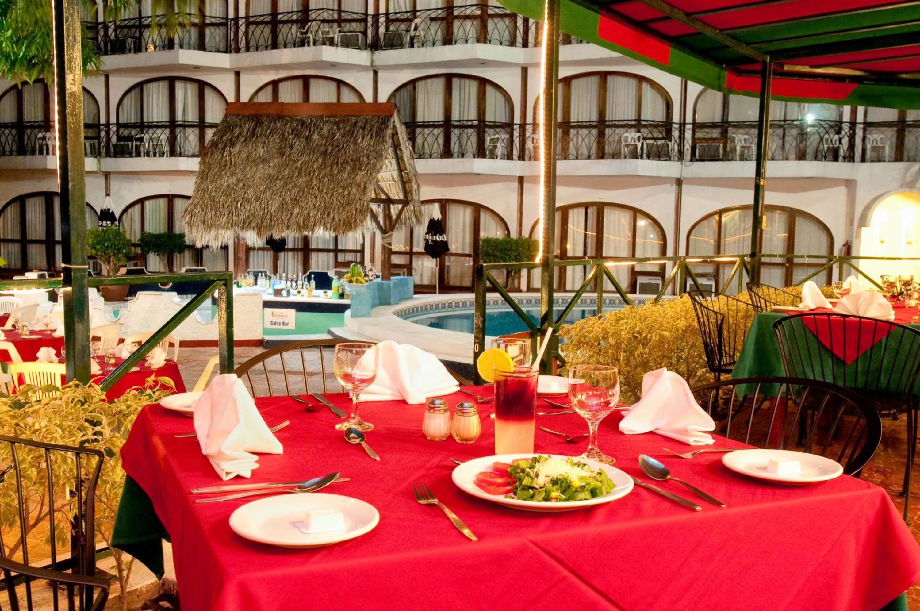 Restaurant/places to eat in Real Bananas All Inclusive