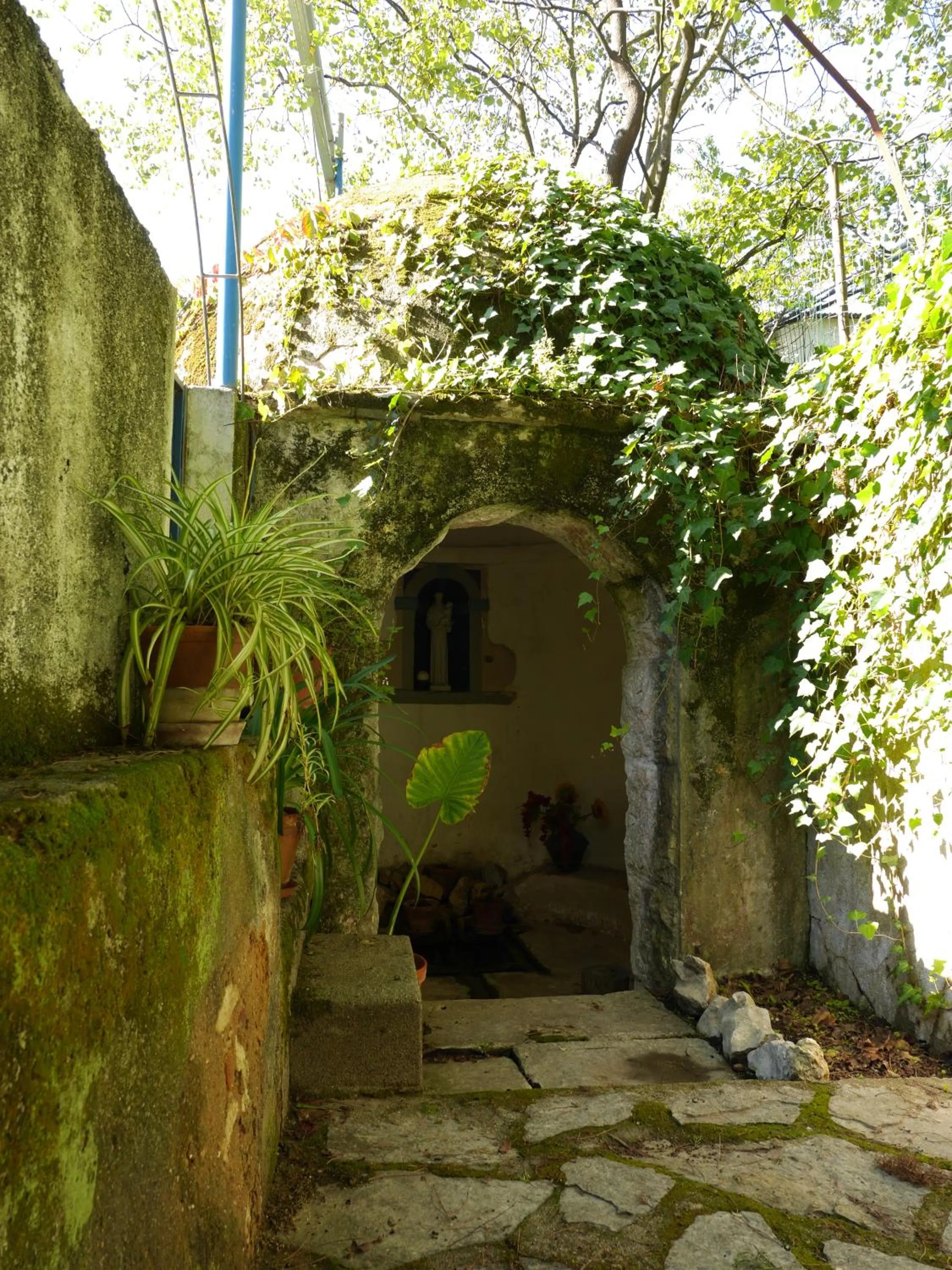 Place of worship in Casa Dos Arrabidos