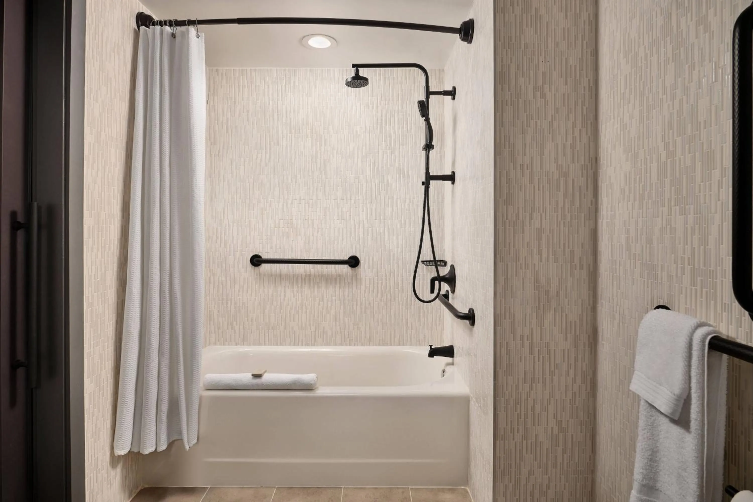 Bathroom in Renaissance Portsmouth-Norfolk Waterfront Hotel