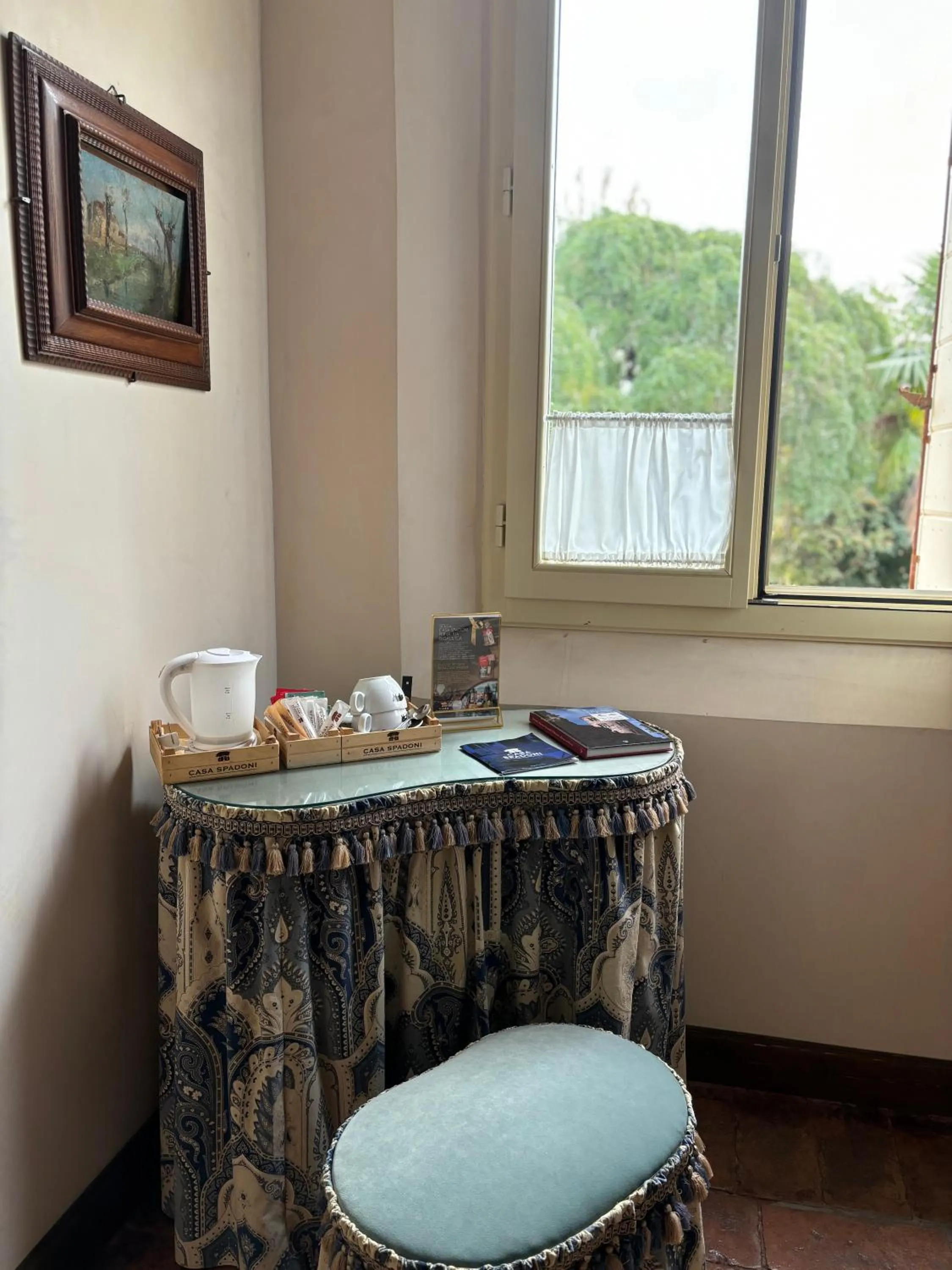 Decorative detail in Locanda di Casa Spadoni