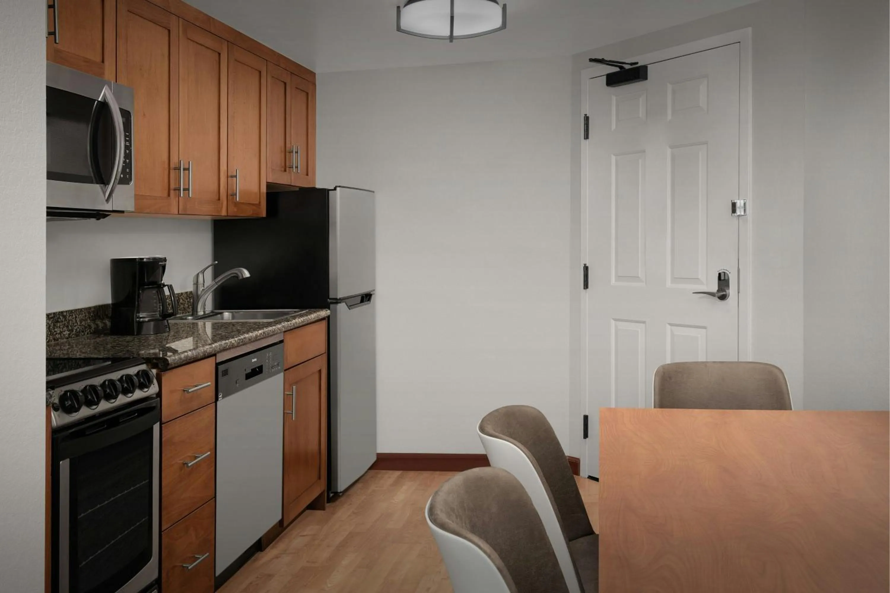 Bedroom in TownePlace Suites Suffolk Chesapeake