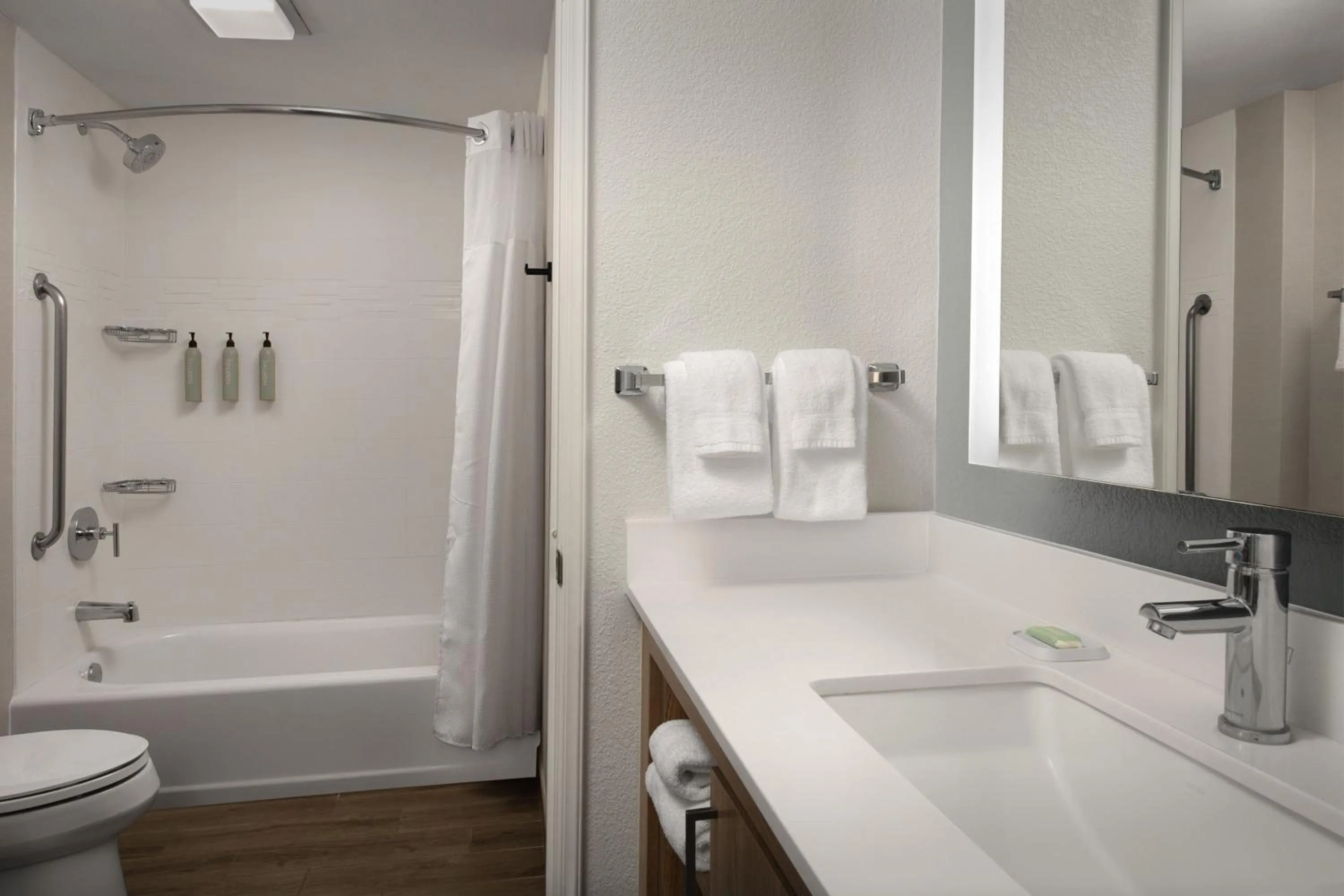 Bathroom in Residence Inn Palo Alto Los Altos