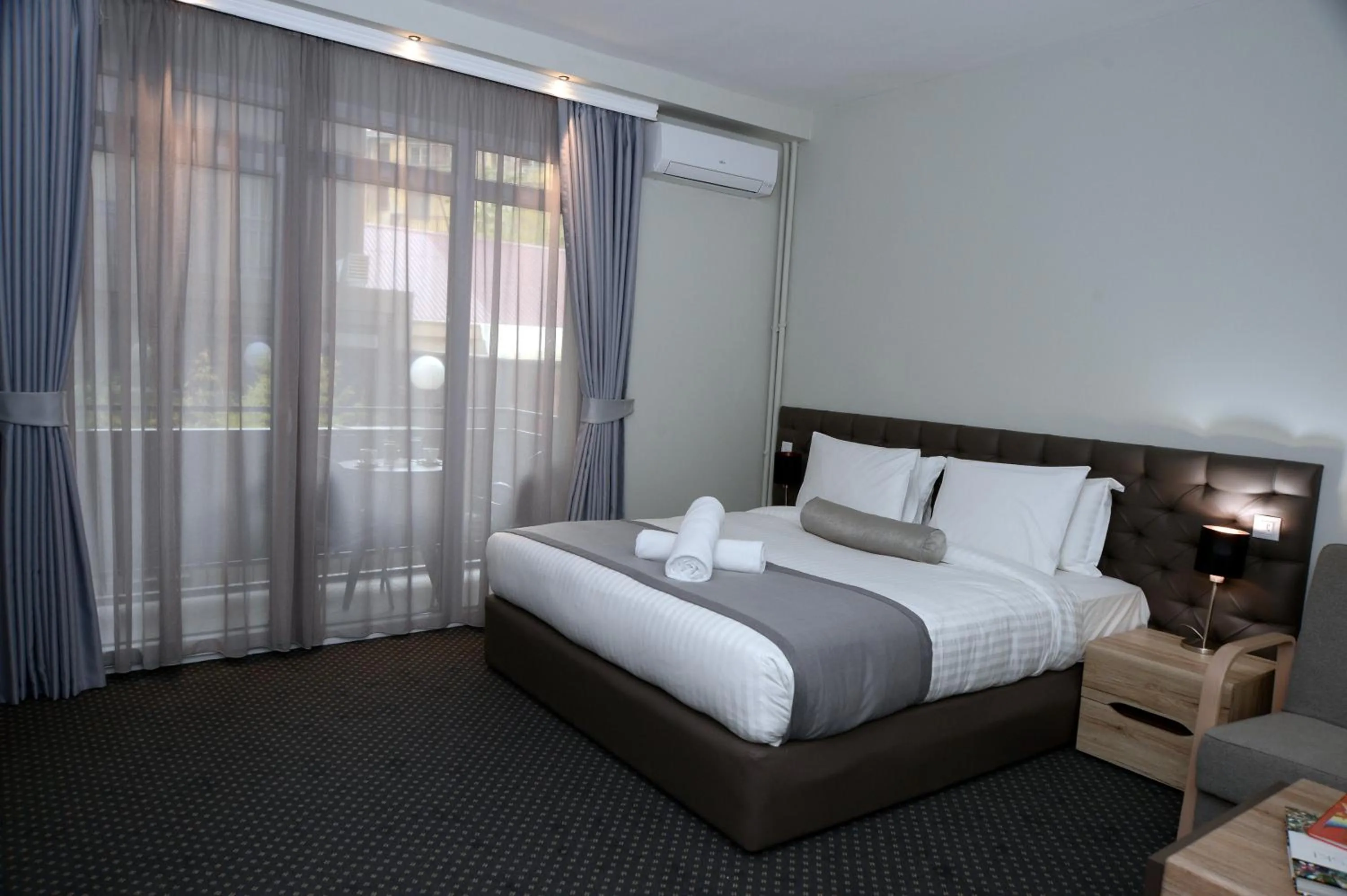 Alexandar Square Apartments