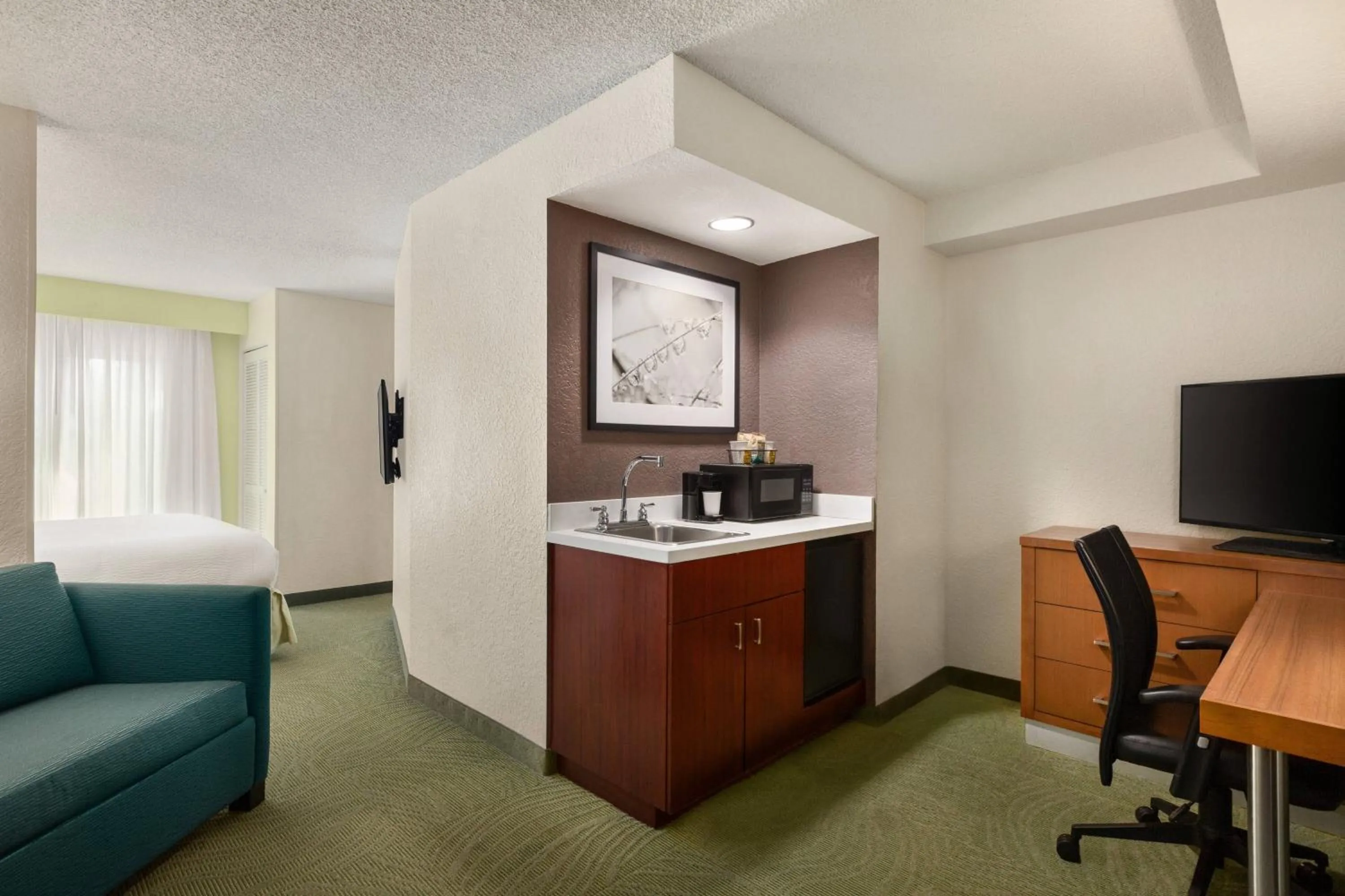 Photo of the whole room in SpringHill Suites Boca Raton