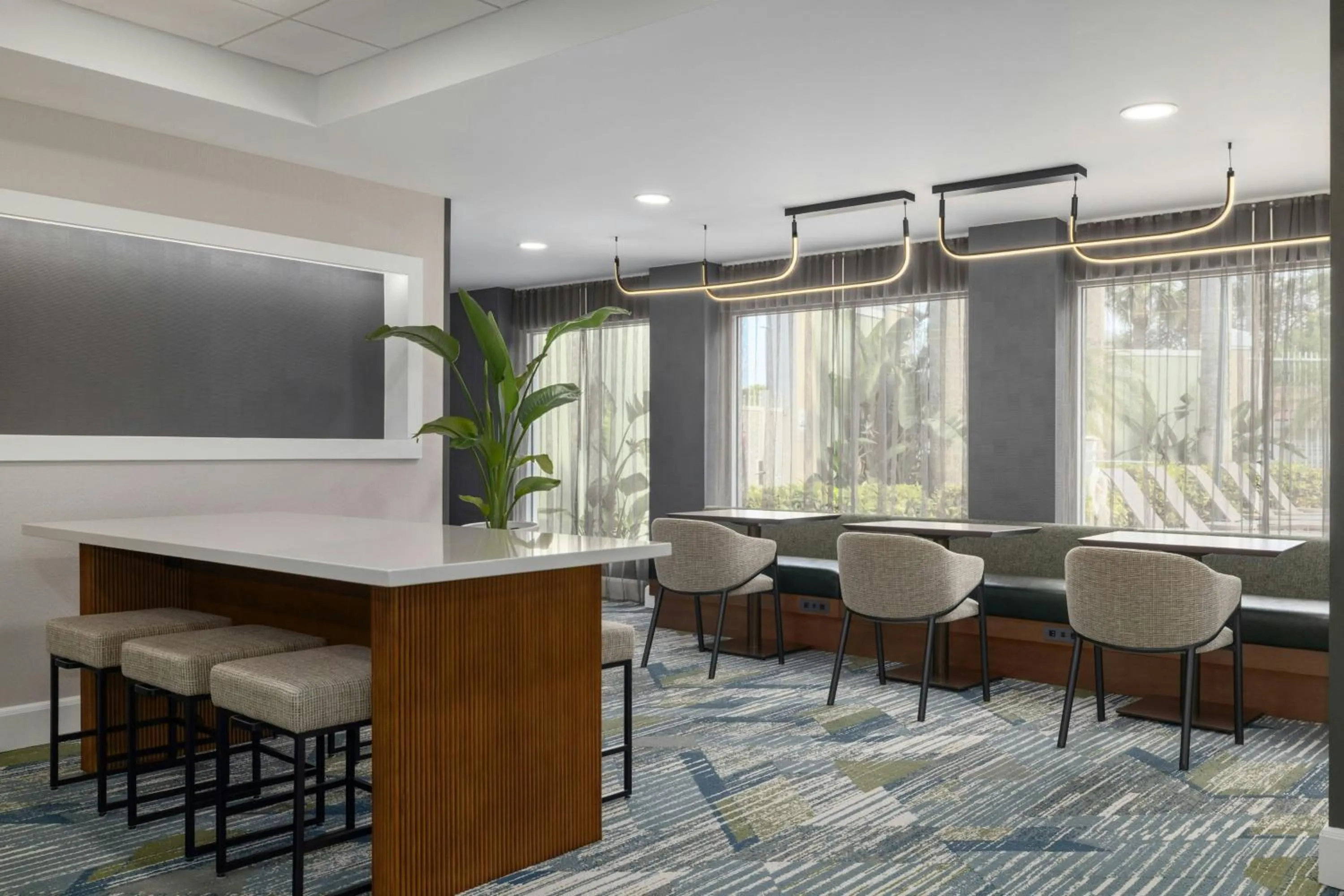 Breakfast in SpringHill Suites Boca Raton