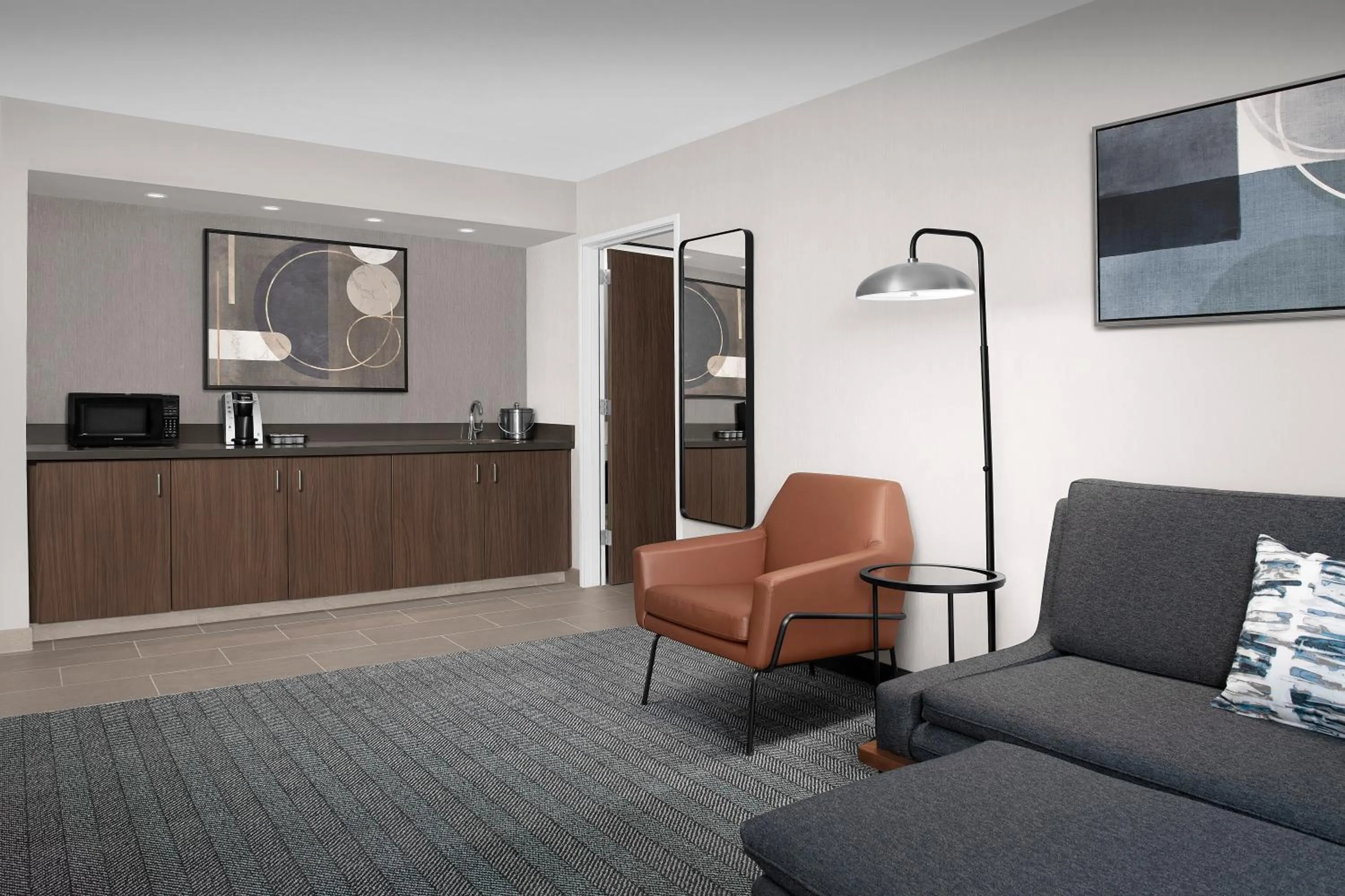 Living room in Courtyard by Marriott Portland Tigard
