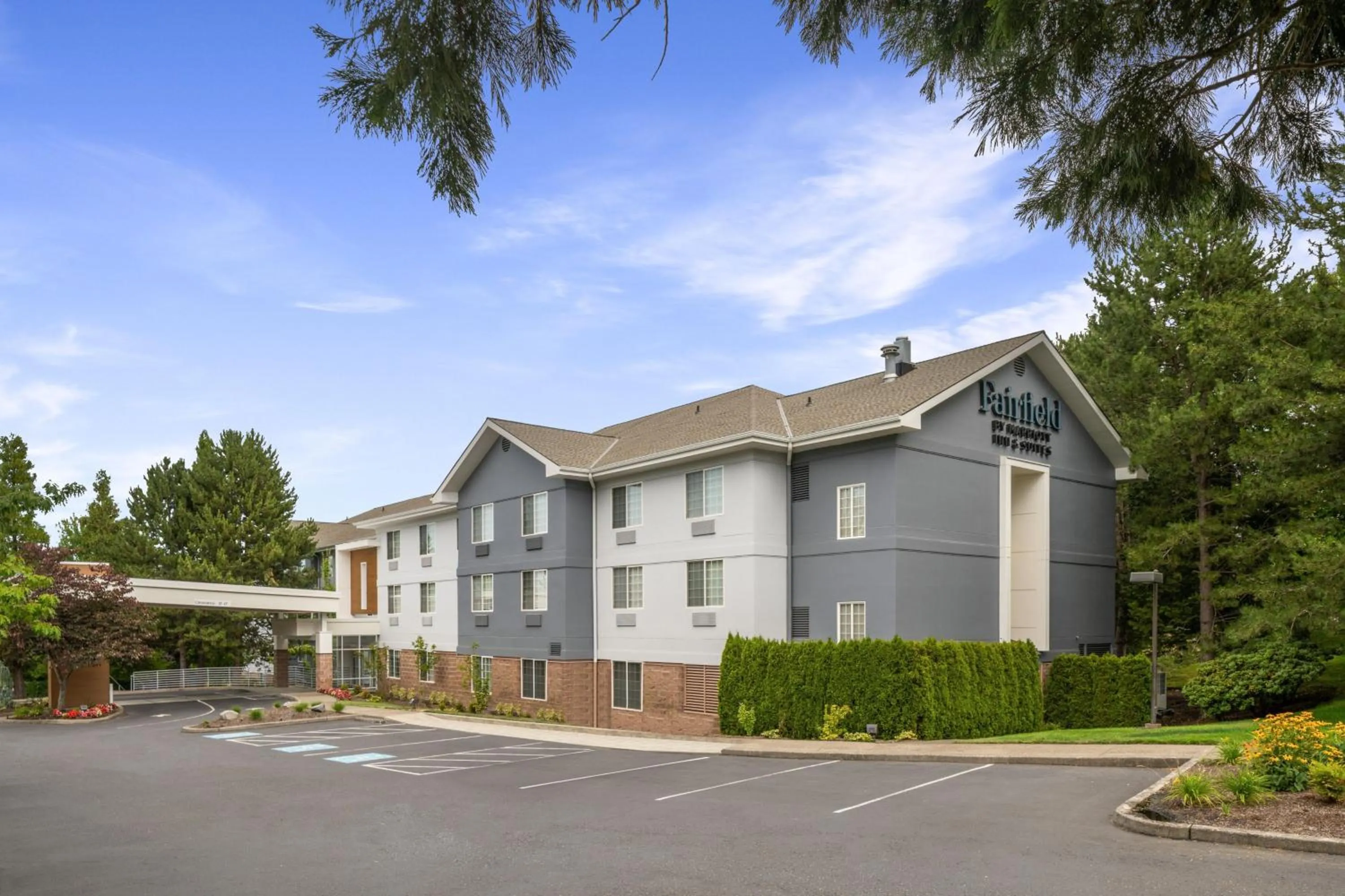 Property building in Fairfield Inn & Suites Portland West Beaverton