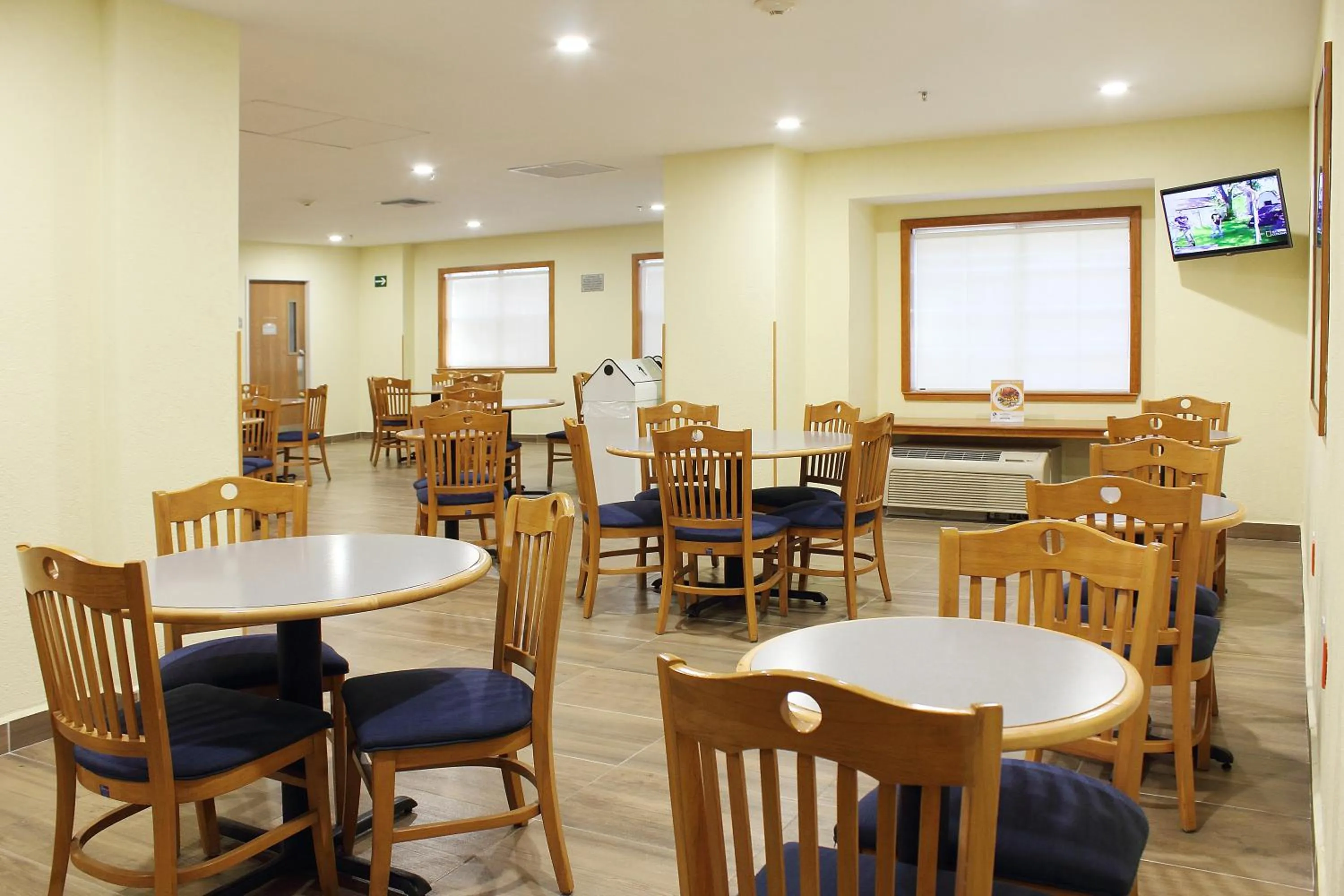 Restaurant/places to eat in Microtel Inn & Suites by Wyndham Culiacán