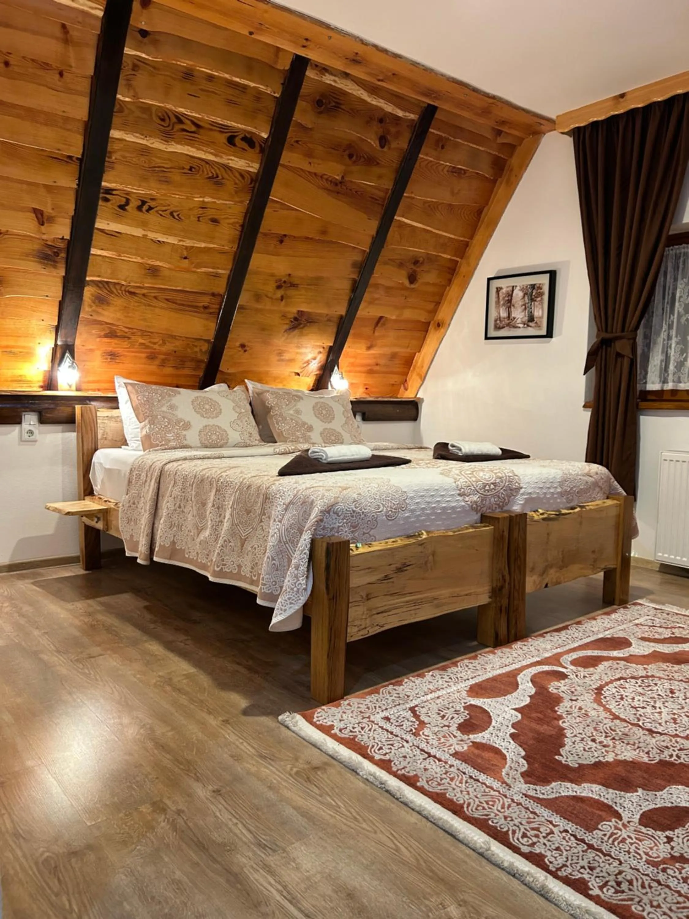 Bed in Rustic Lodge Plitvice
