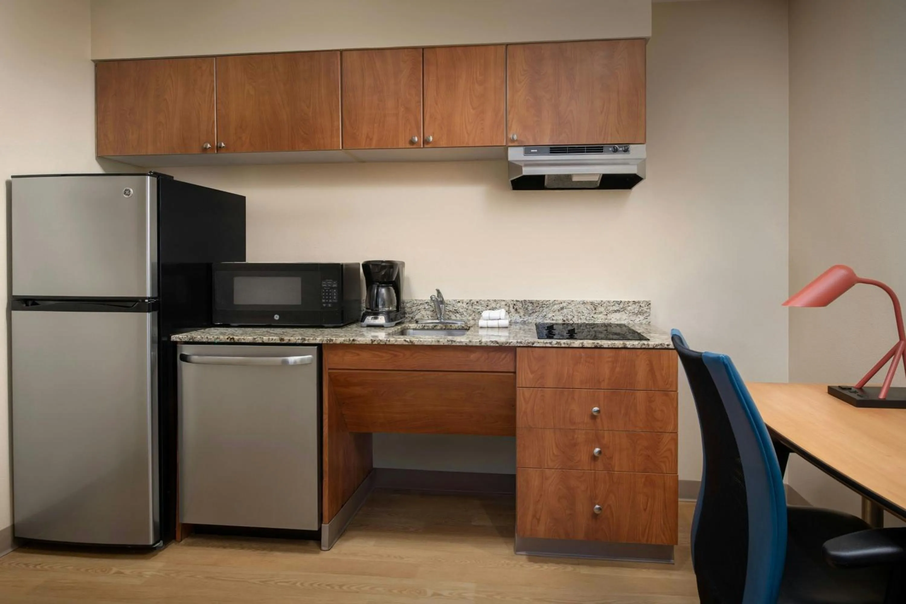 Kitchen or kitchenette in TownePlace Suites by Marriott Portland Hillsboro