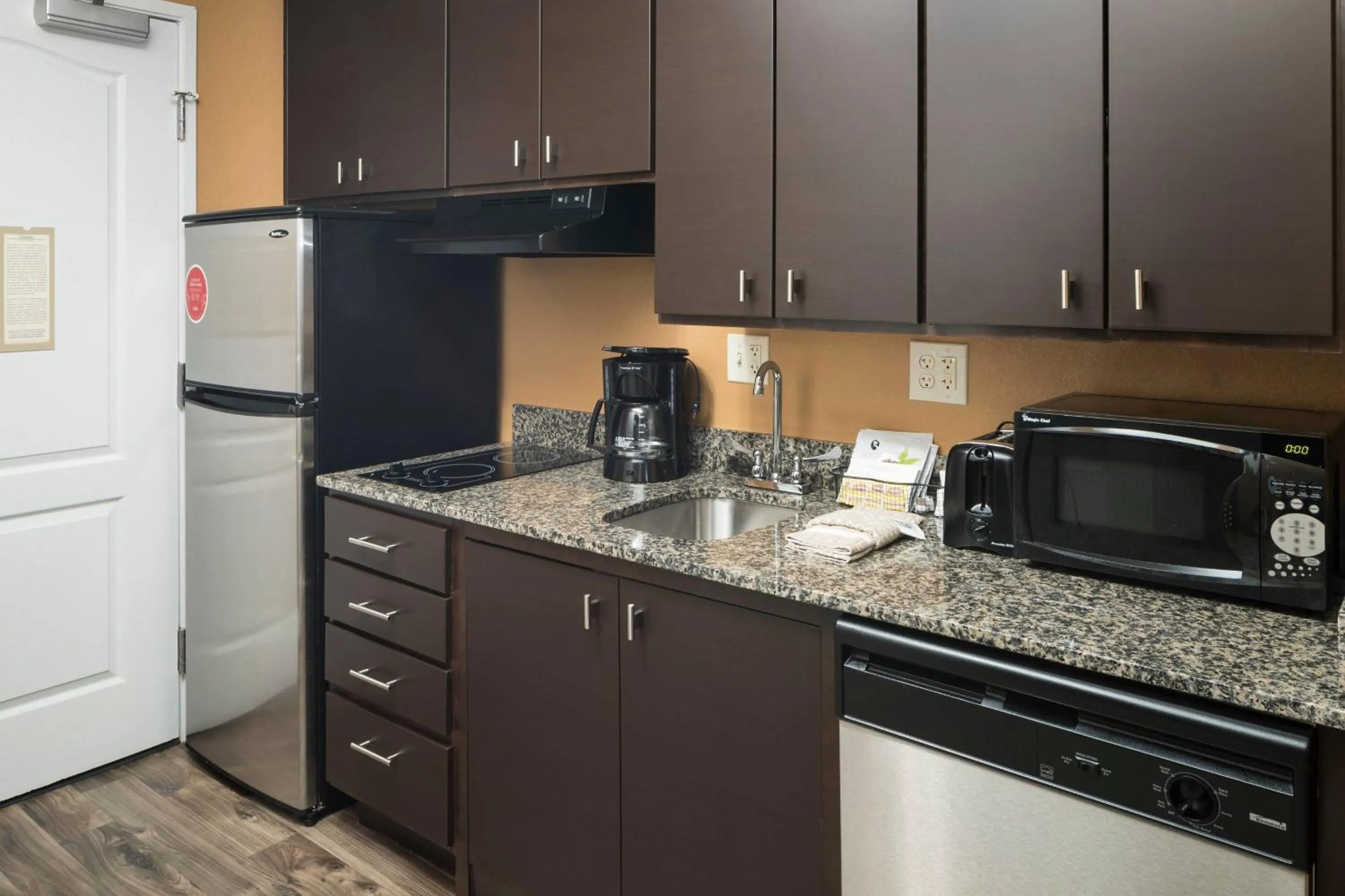 Kitchen or kitchenette in TownePlace Suites by Marriott Panama City