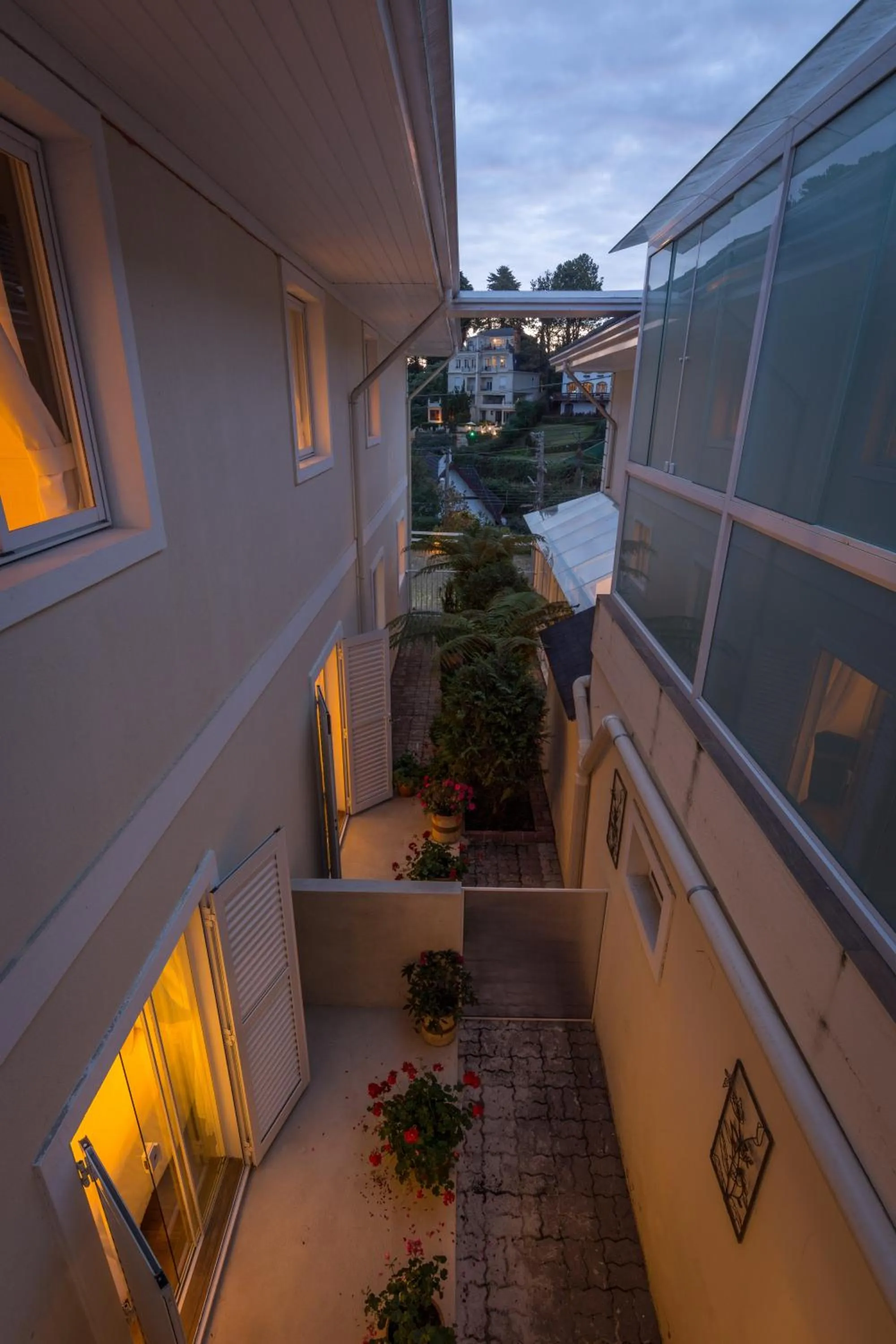 Inner courtyard view in Pousada Piano Piano