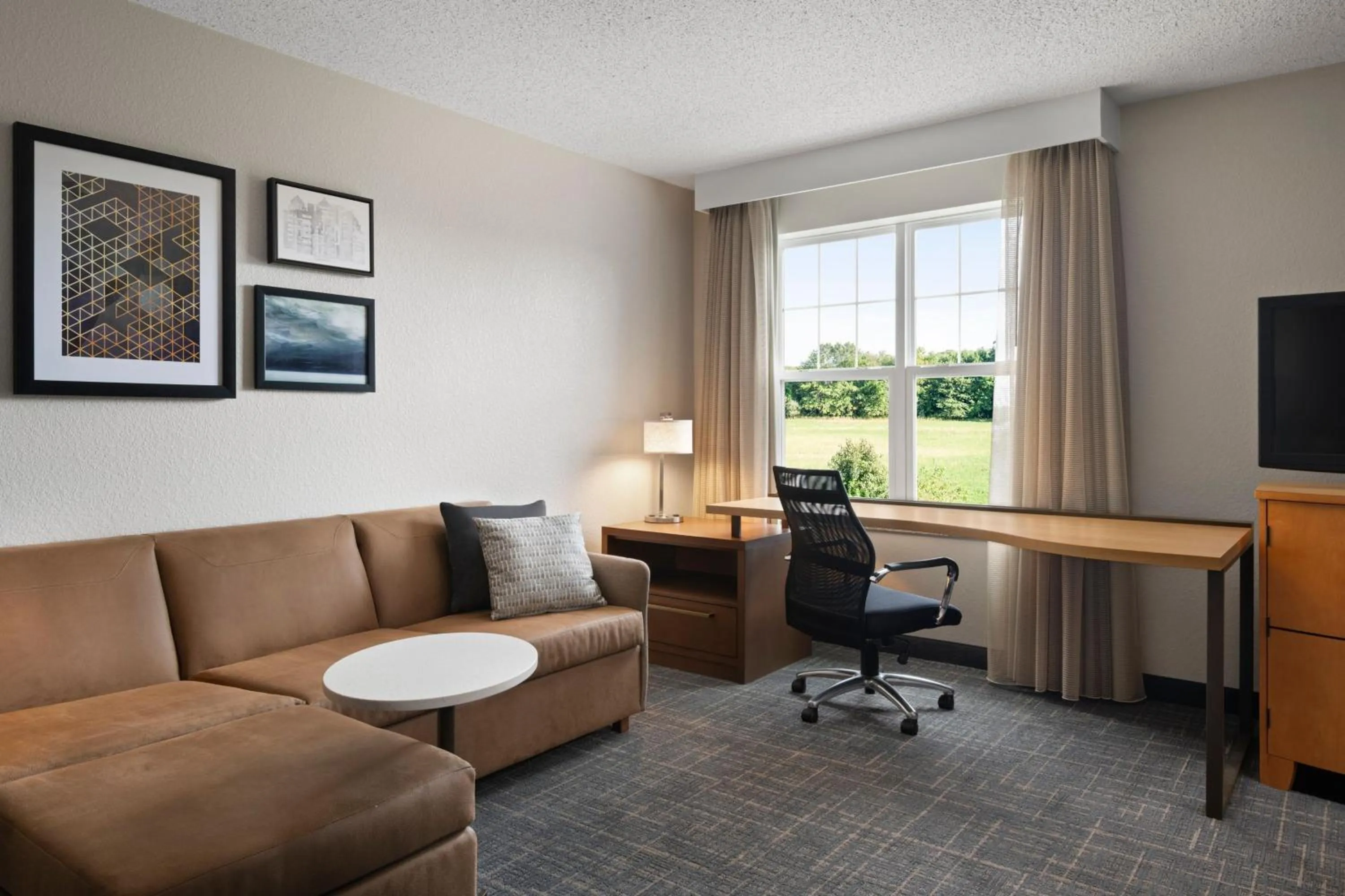 Living room in Residence Inn Mt. Laurel at Bishop's Gate