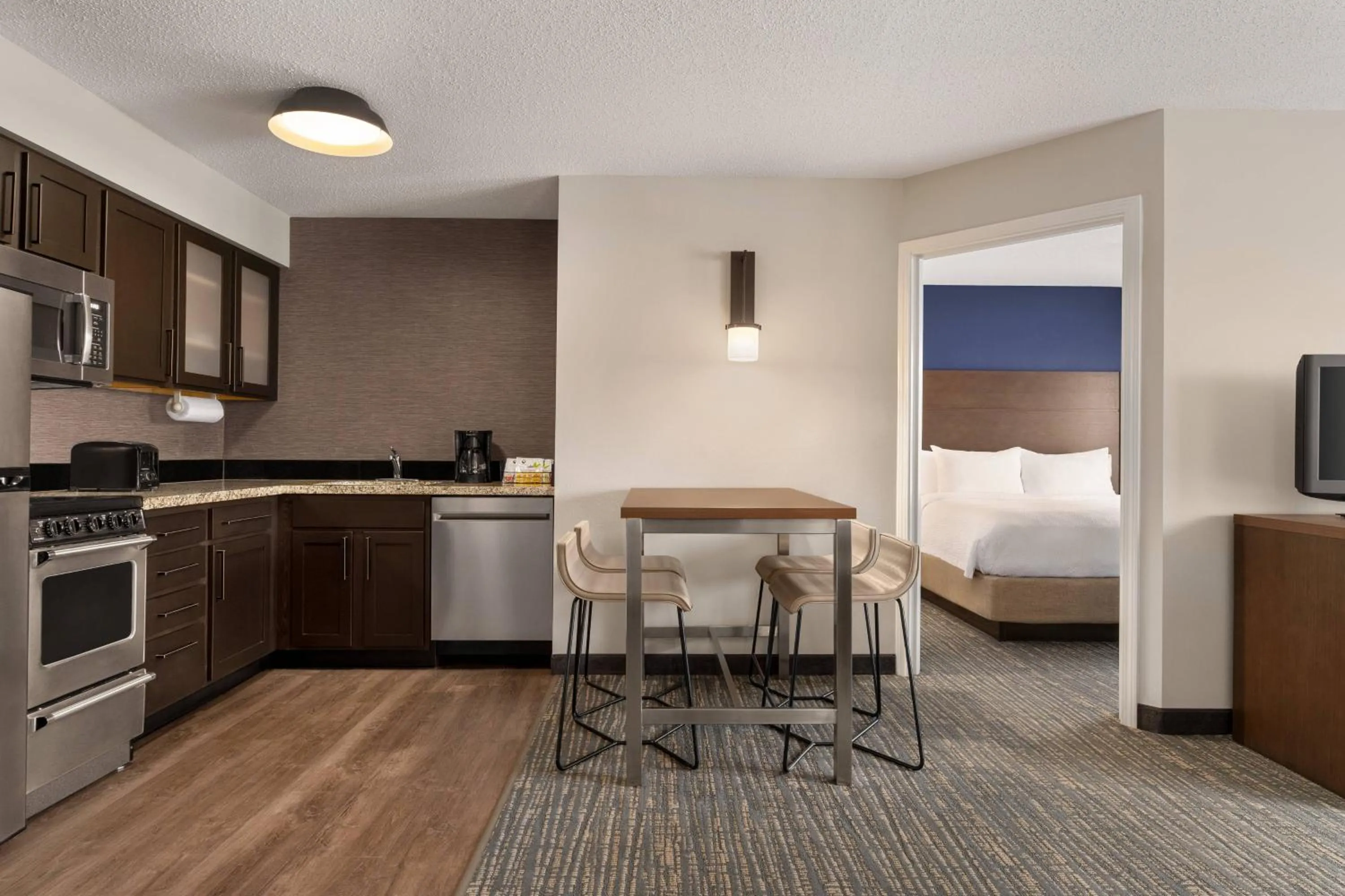 Bedroom, Bed in Residence Inn by Marriott Philadelphia West Chester/Exton
