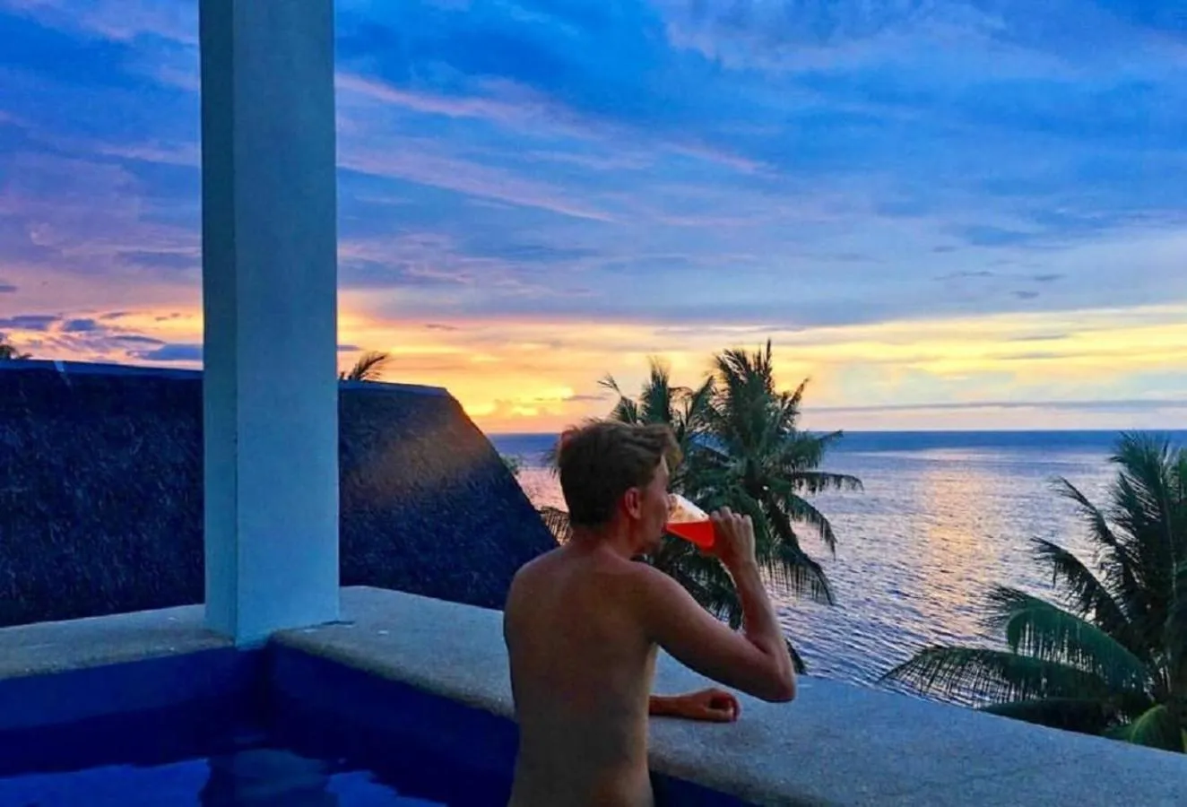 People in Bintana Sa Paraiso