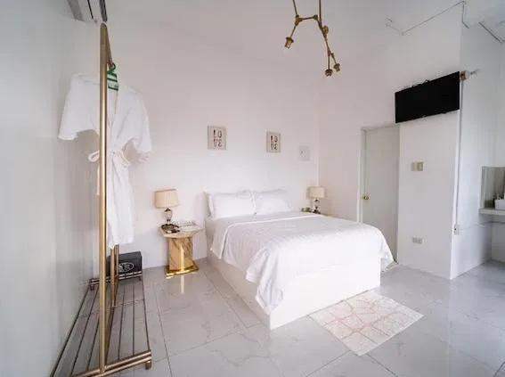 Photo of the whole room, Bed in Bintana Sa Paraiso