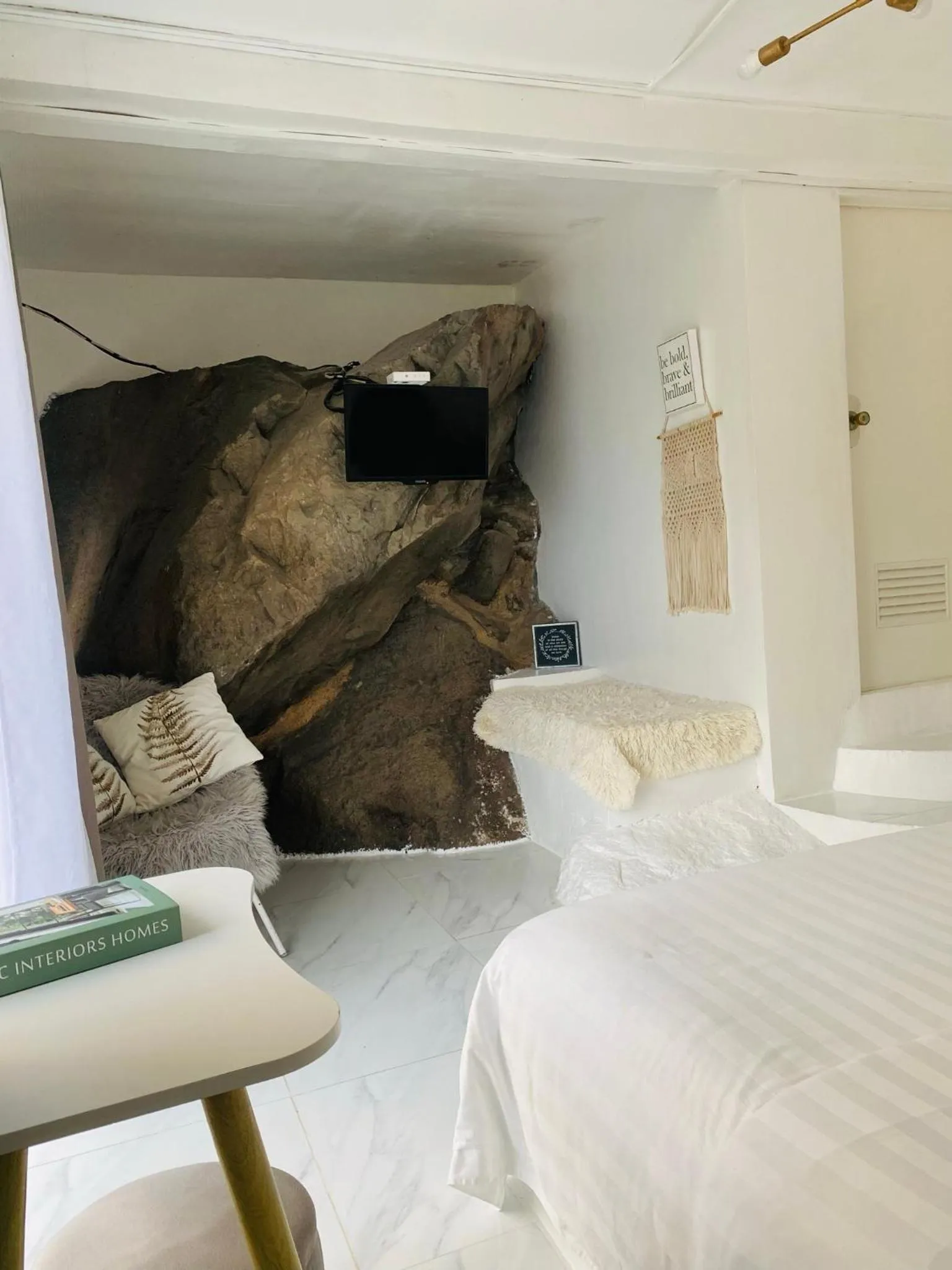 Photo of the whole room, Bed in Bintana Sa Paraiso