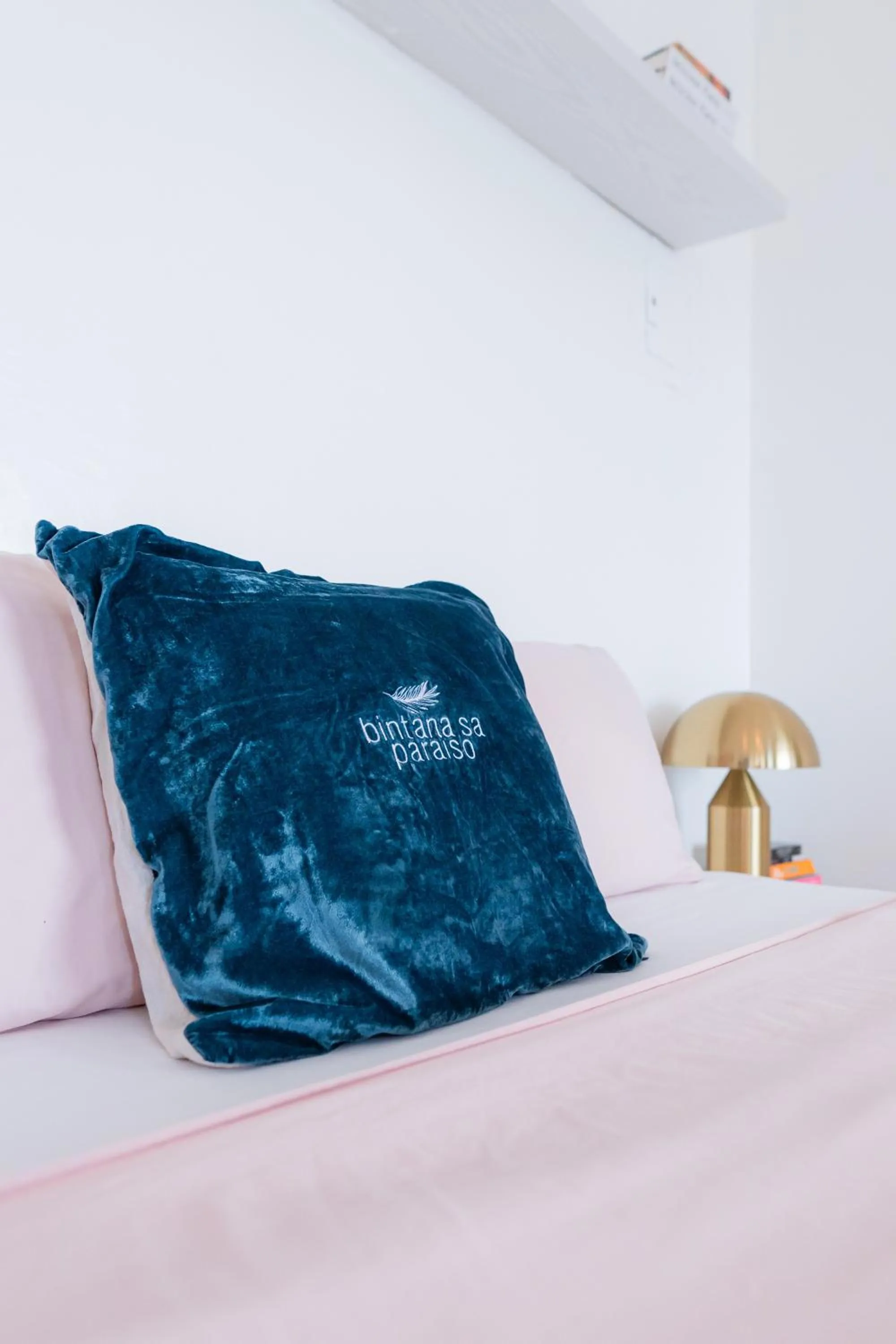 Photo of the whole room, Bed in Bintana Sa Paraiso