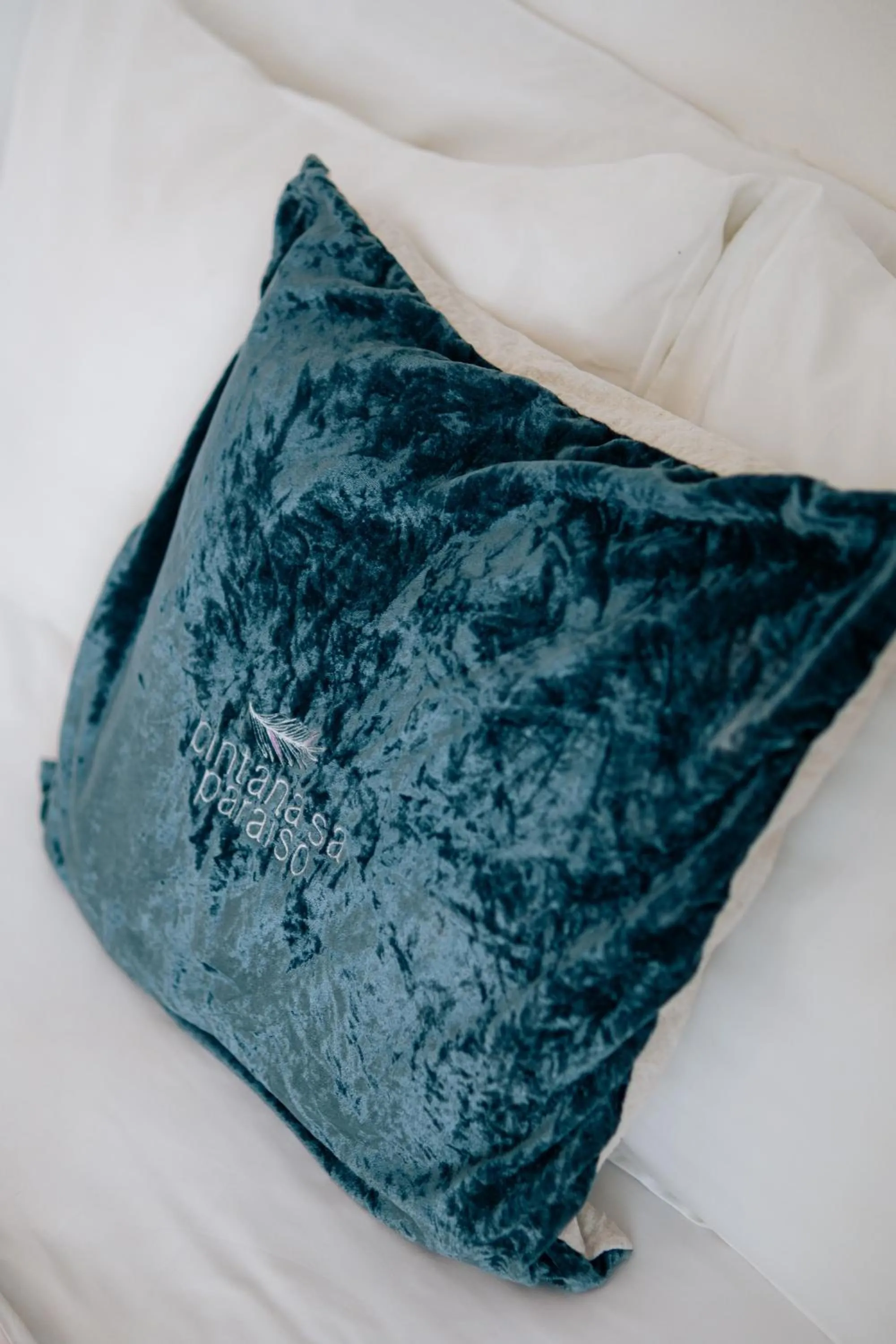 Bed in Bintana Sa Paraiso