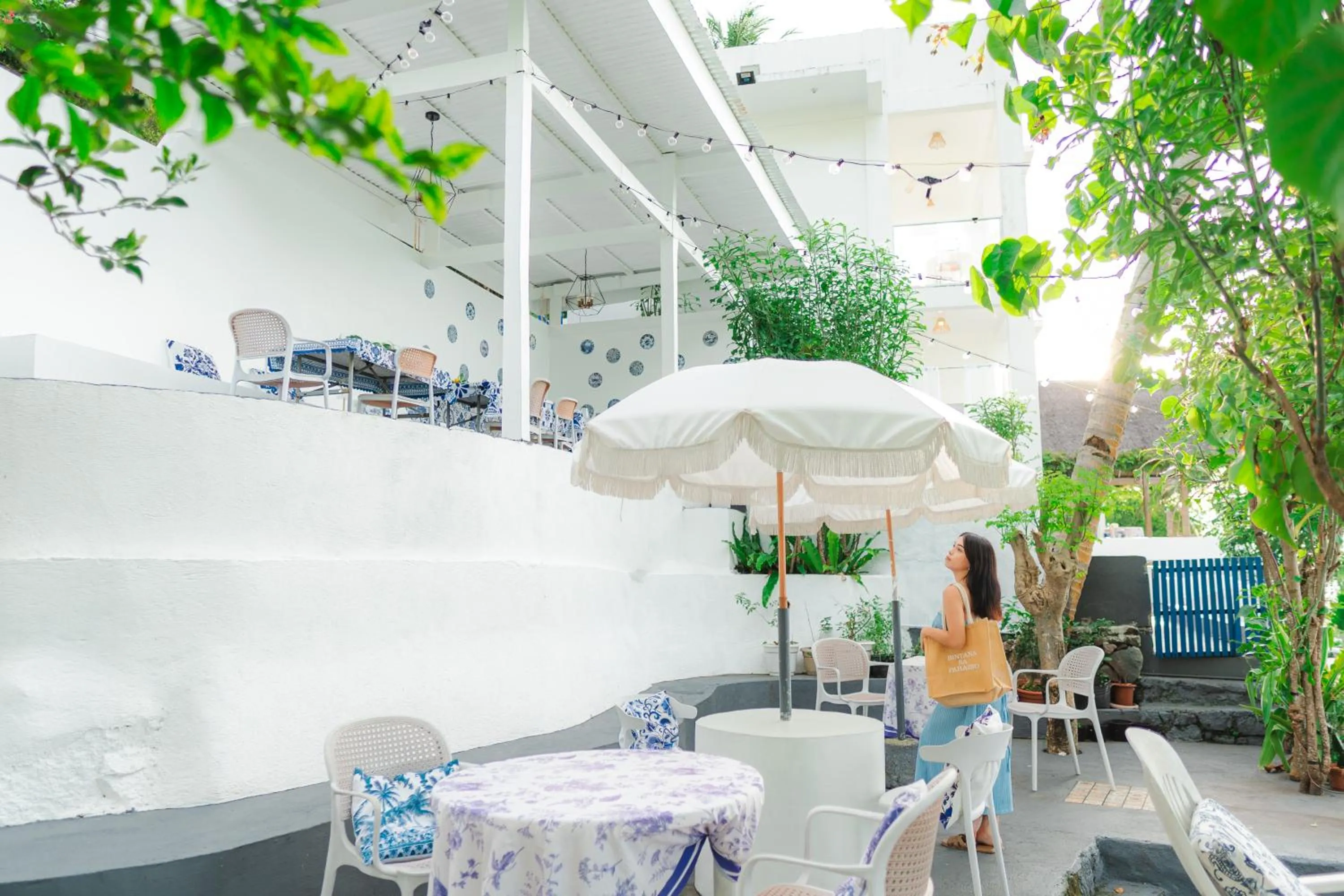 Communal lounge/ TV room in Bintana Sa Paraiso