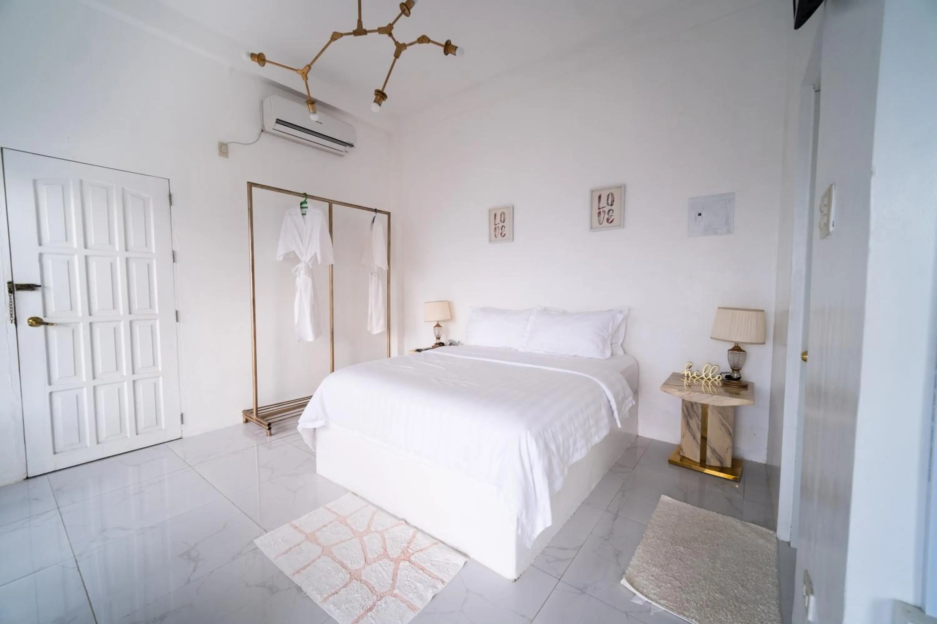 Bed in Bintana Sa Paraiso