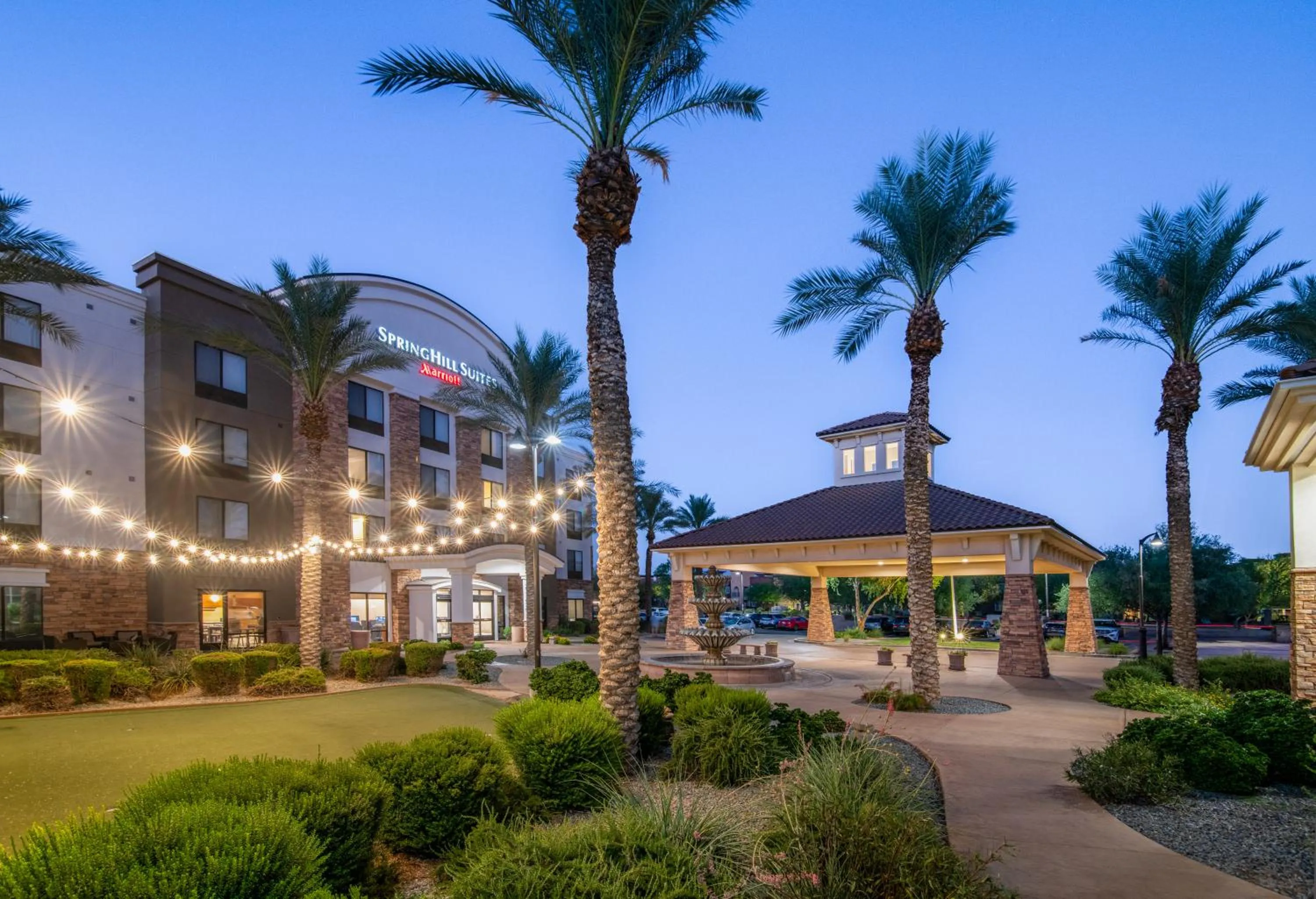 Property building in SpringHill Suites Phoenix Glendale Sports & Entertainment District